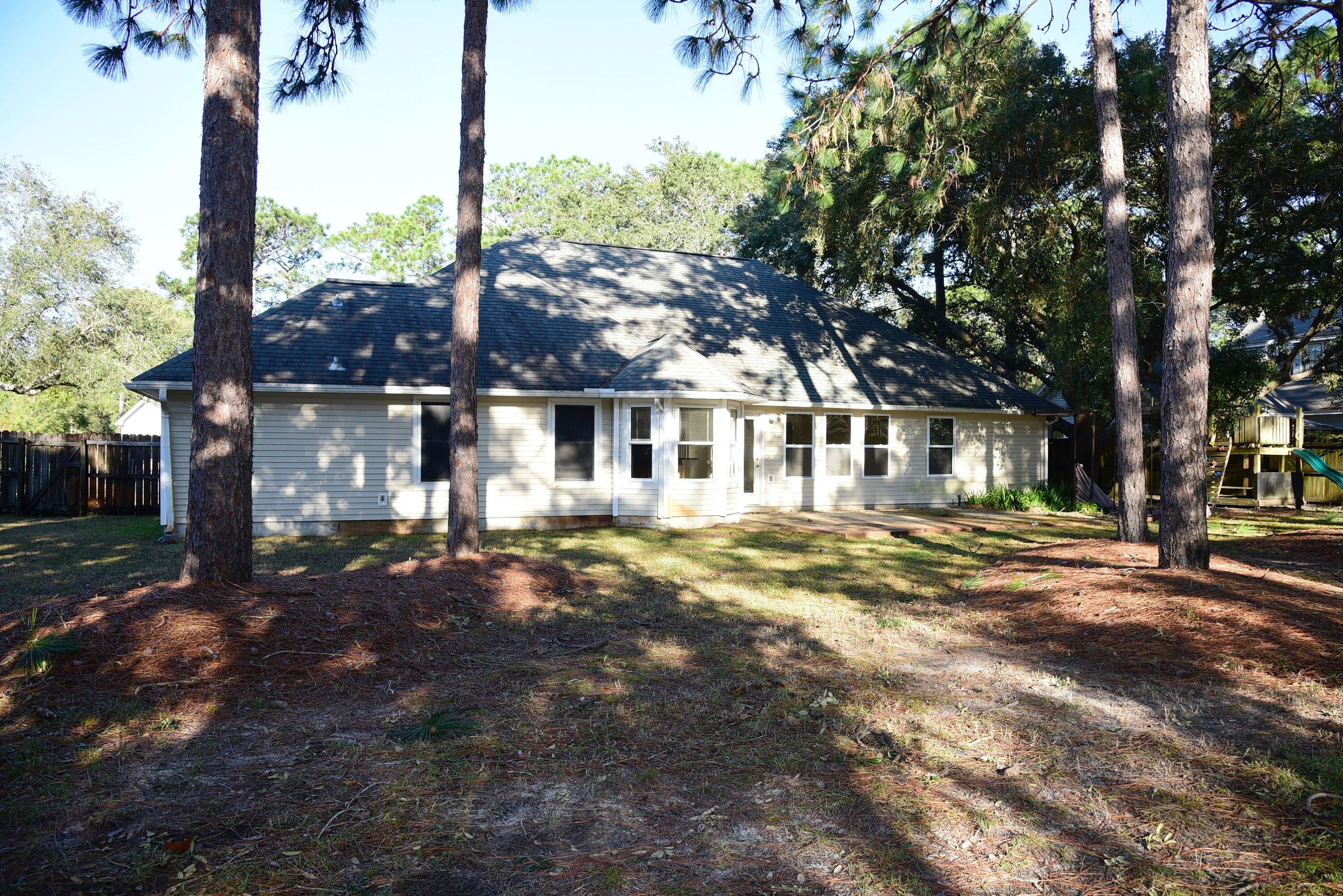 RAINTREE ESTATES - Residential Lease