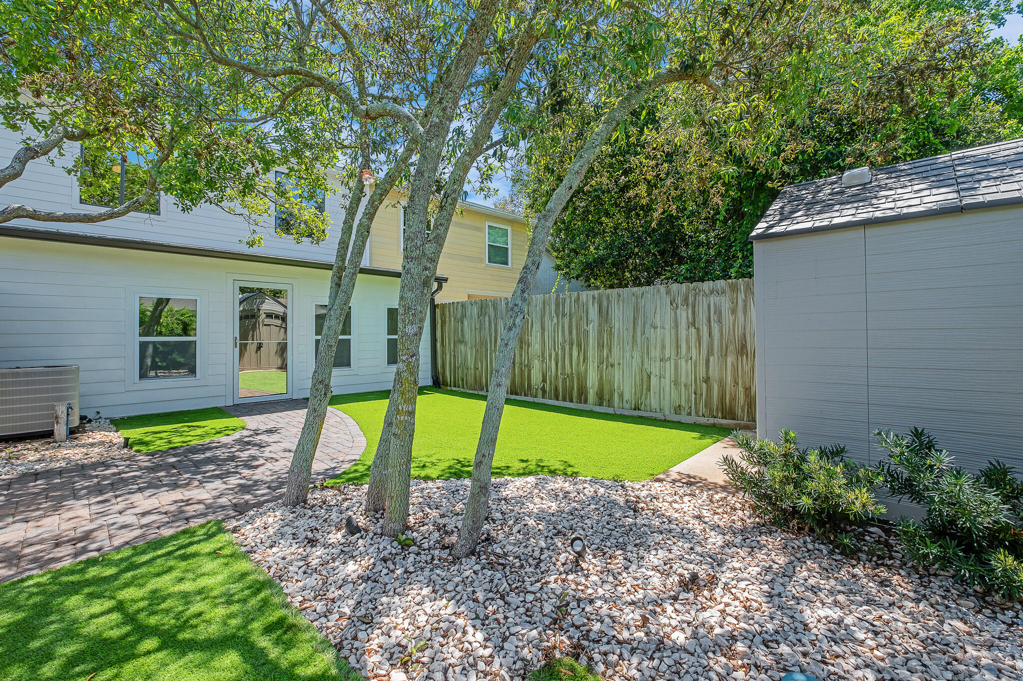 PINE RIDGE TRACE RE/SUB - Residential