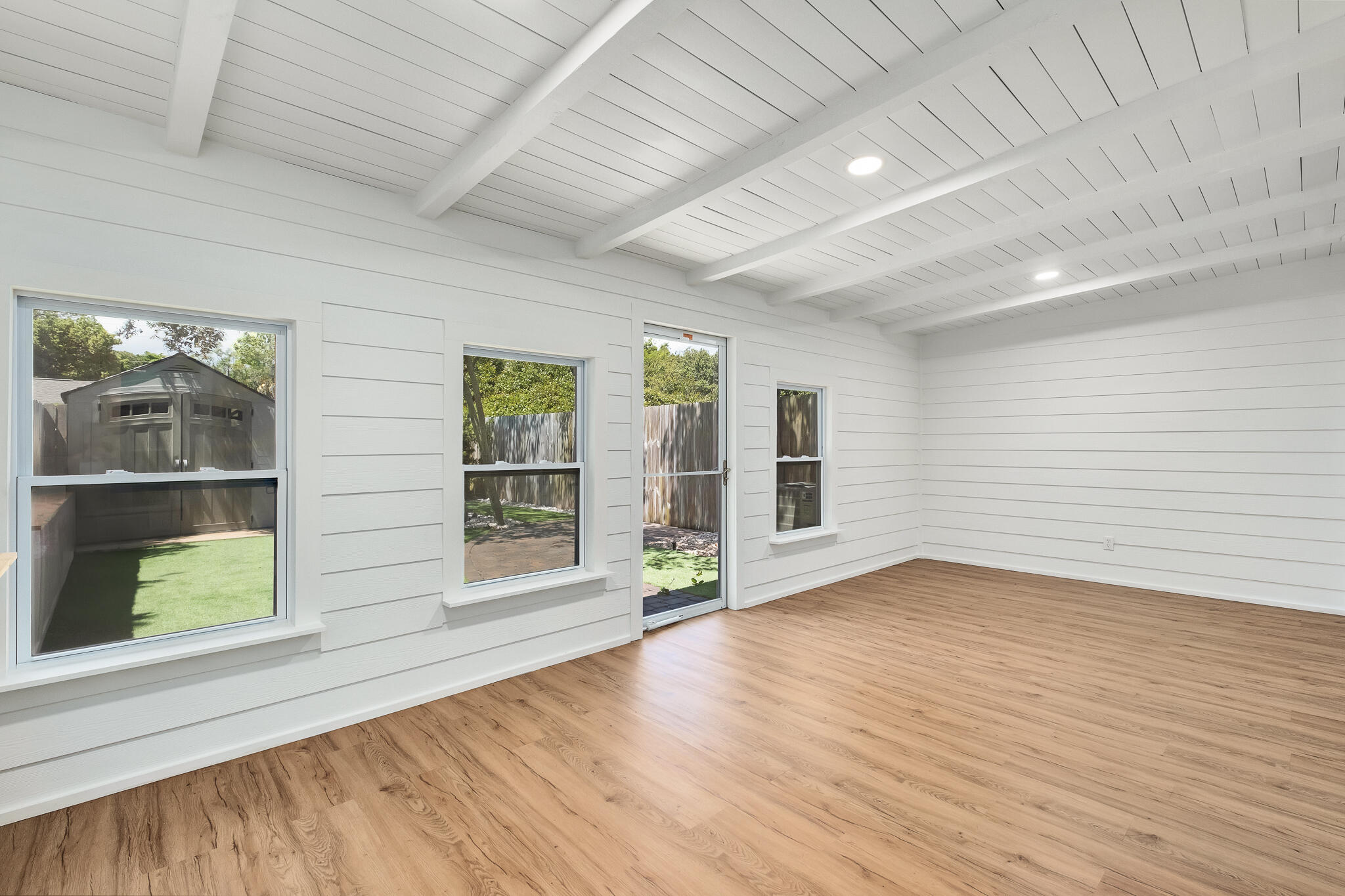 PINE RIDGE TRACE RE/SUB - Residential