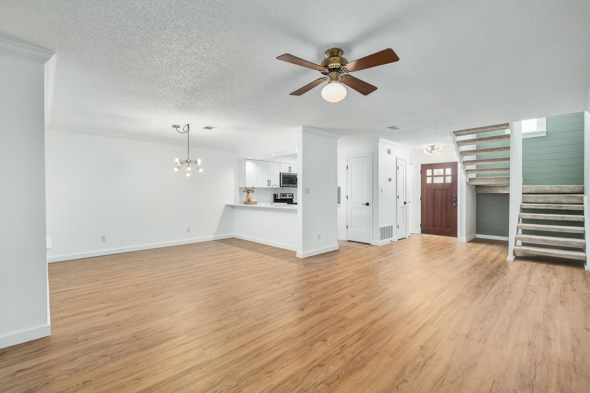 PINE RIDGE TRACE RE/SUB - Residential