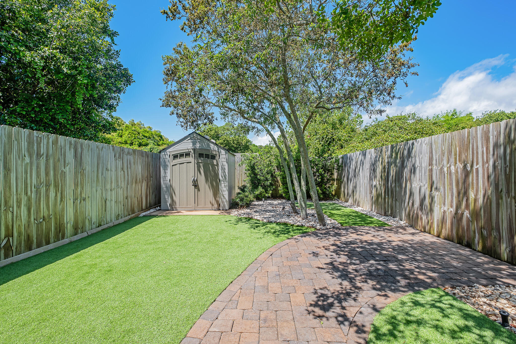 PINE RIDGE TRACE RE/SUB - Residential