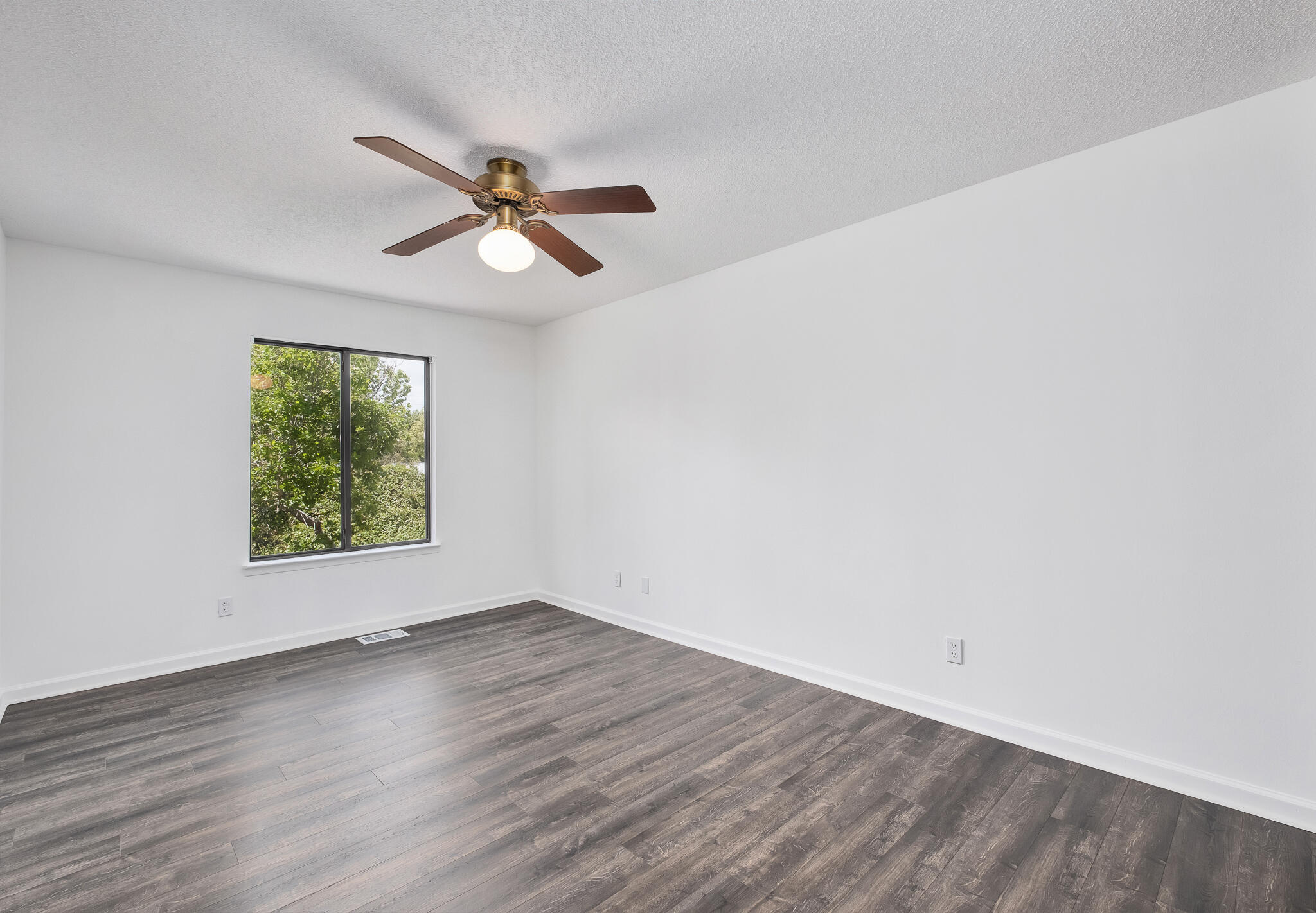 PINE RIDGE TRACE RE/SUB - Residential