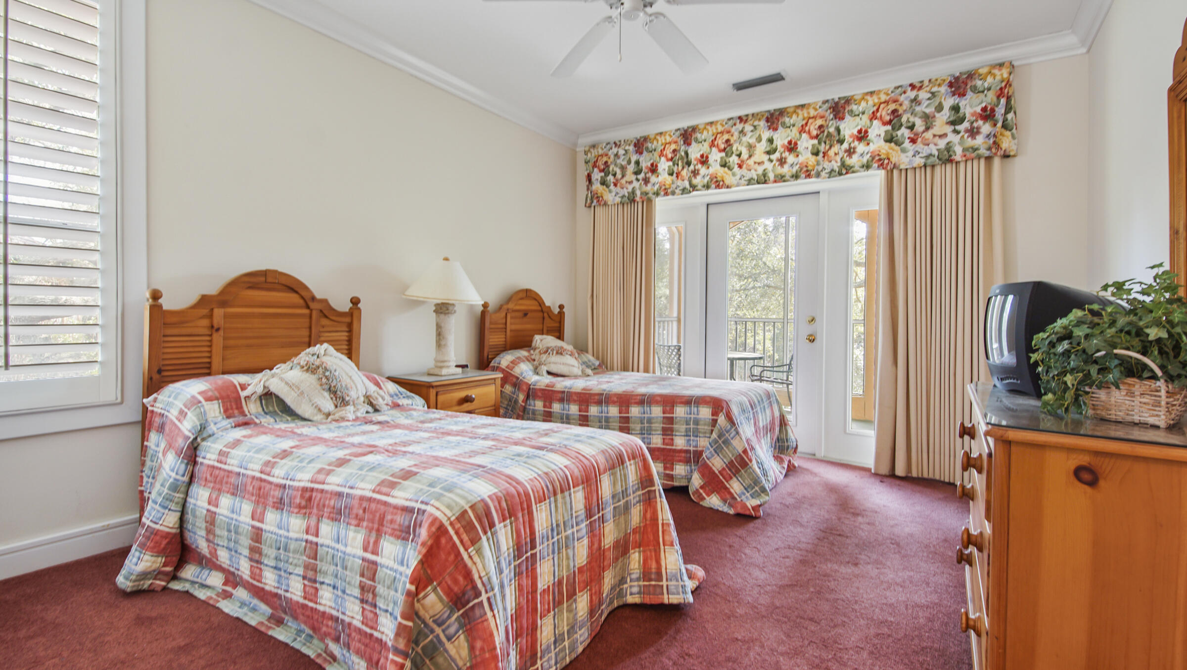 TIVOLI TERRACE PH 2 - Residential