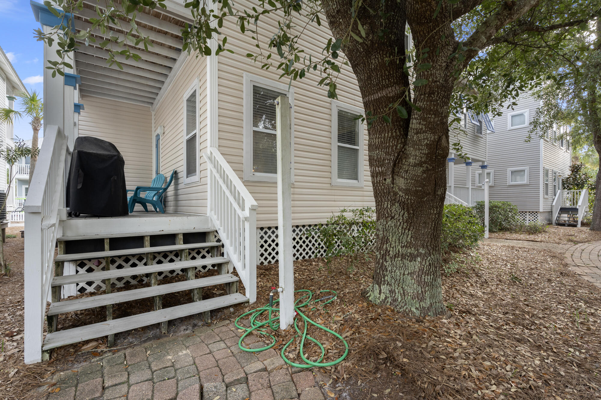 OLD FLORIDA COTTAGES - Residential