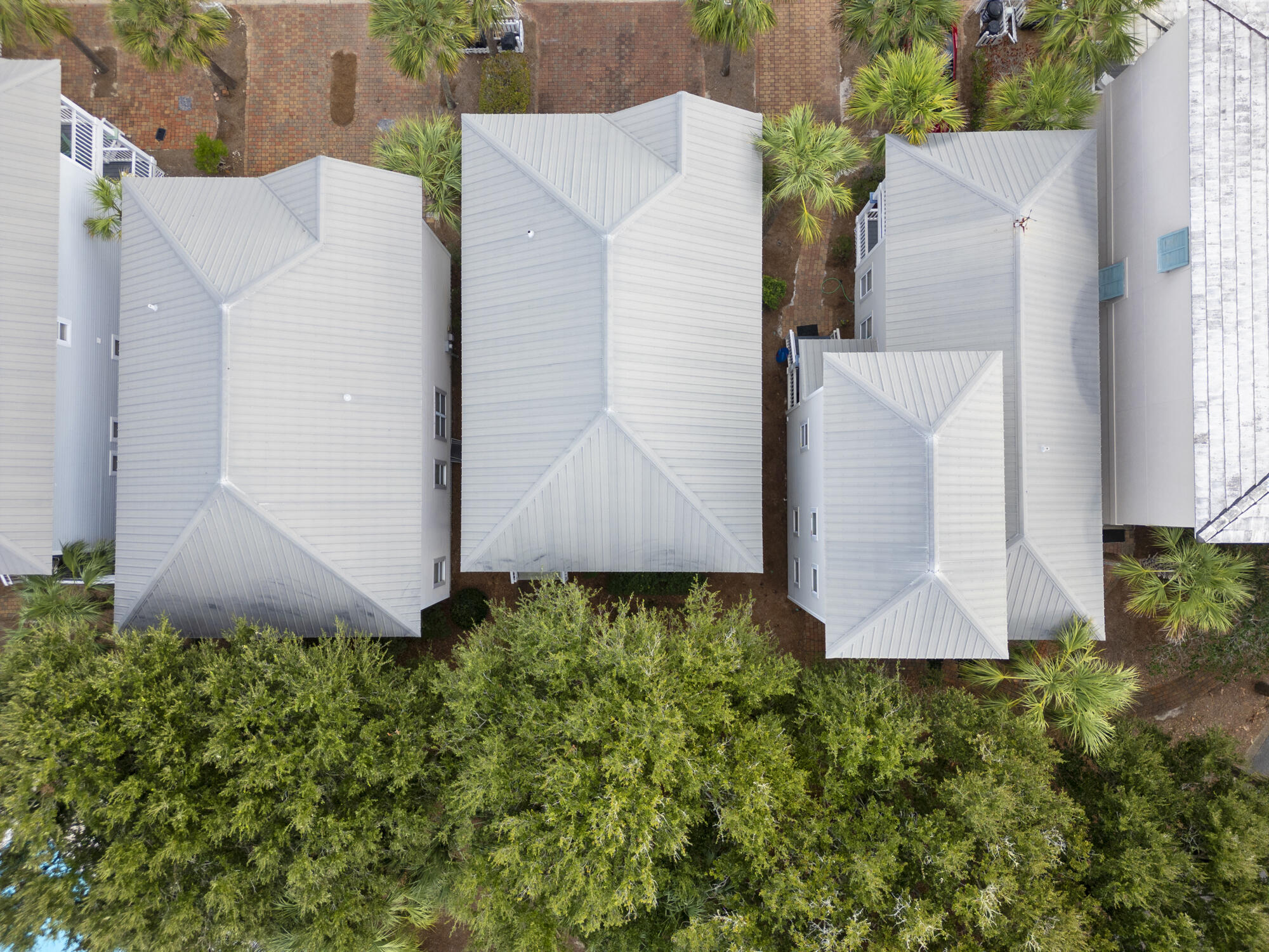 OLD FLORIDA COTTAGES - Residential