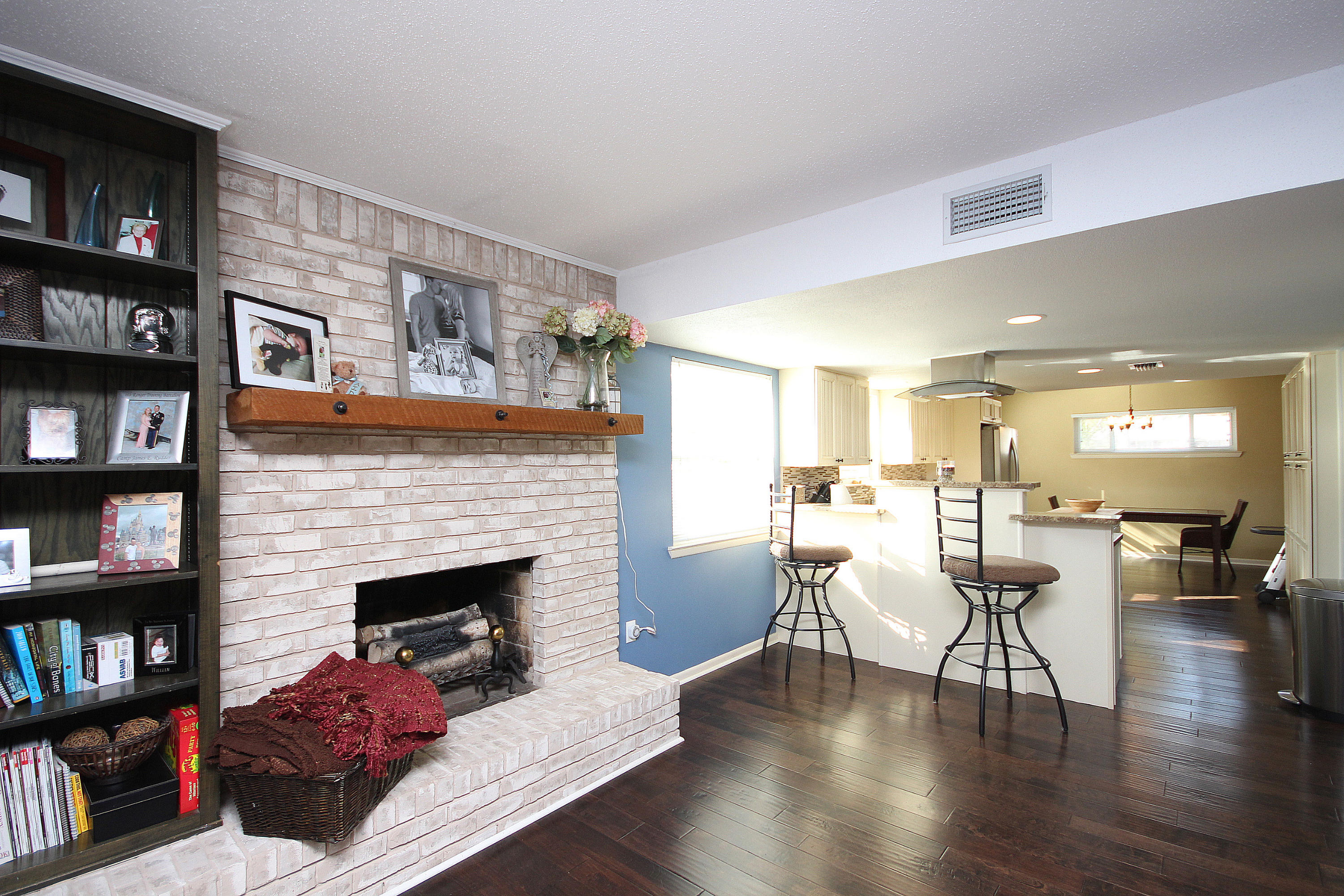 Bayou Poquito - Residential