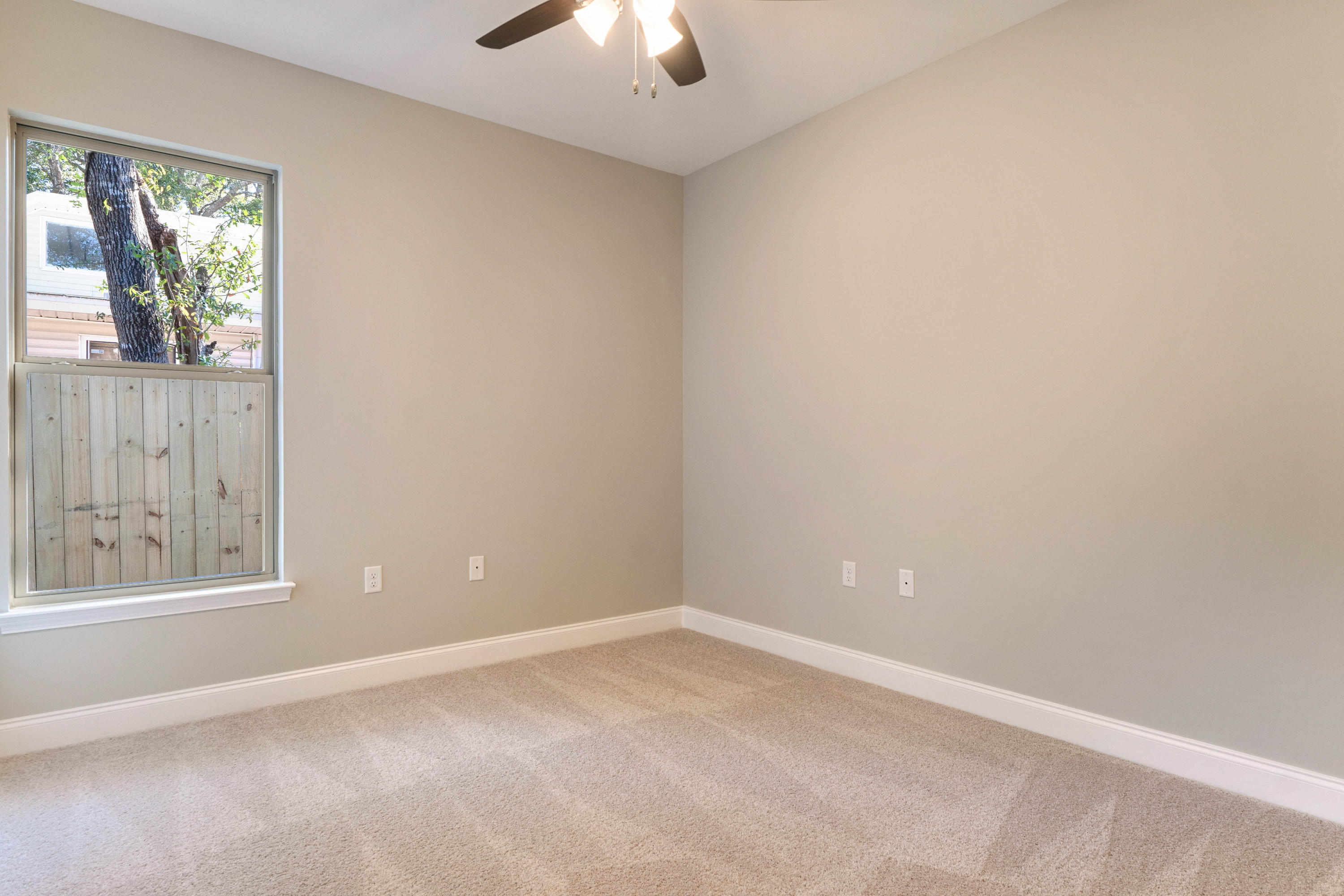 VALPARAISO - Residential