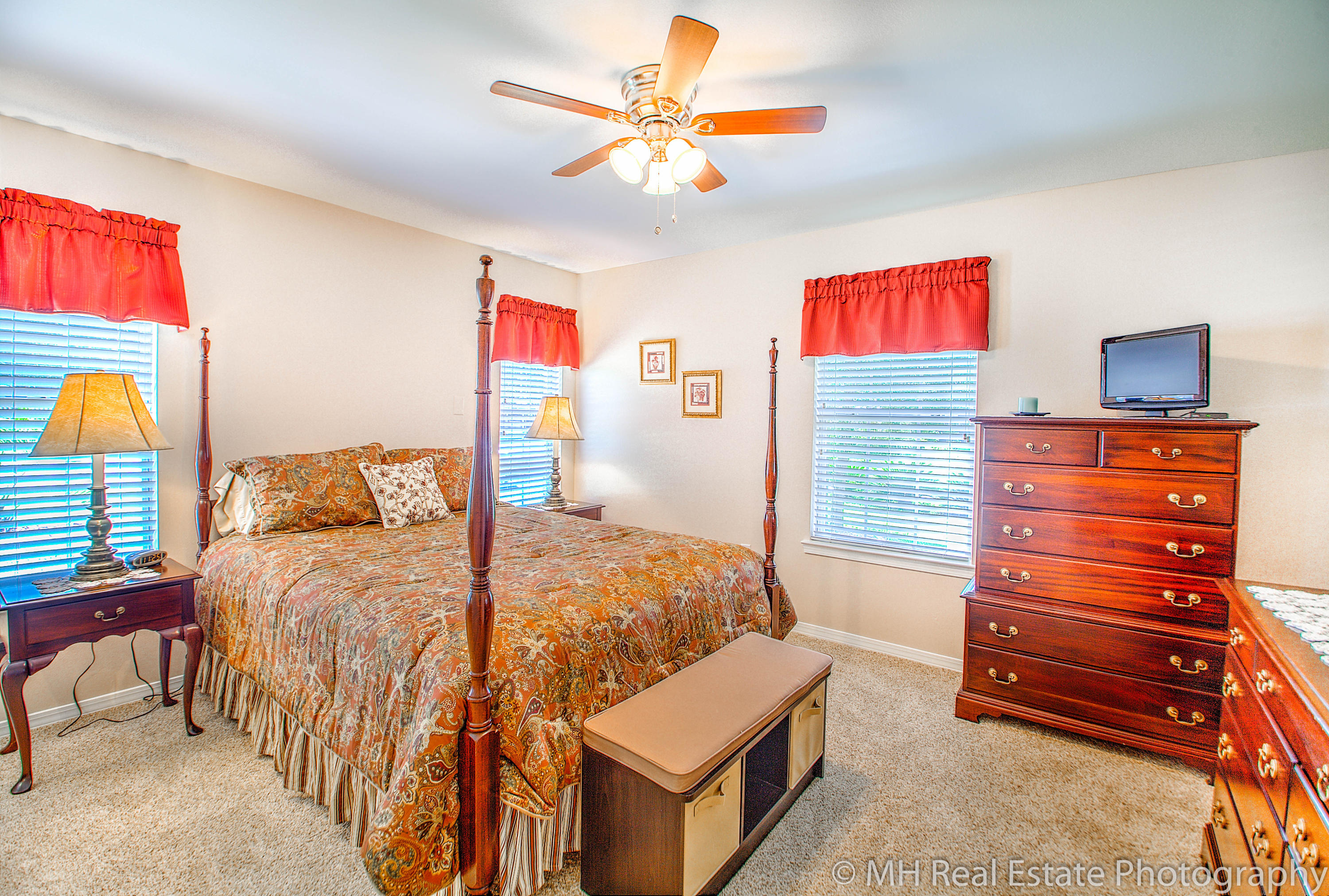 ROYAL OAKS S/D - Residential