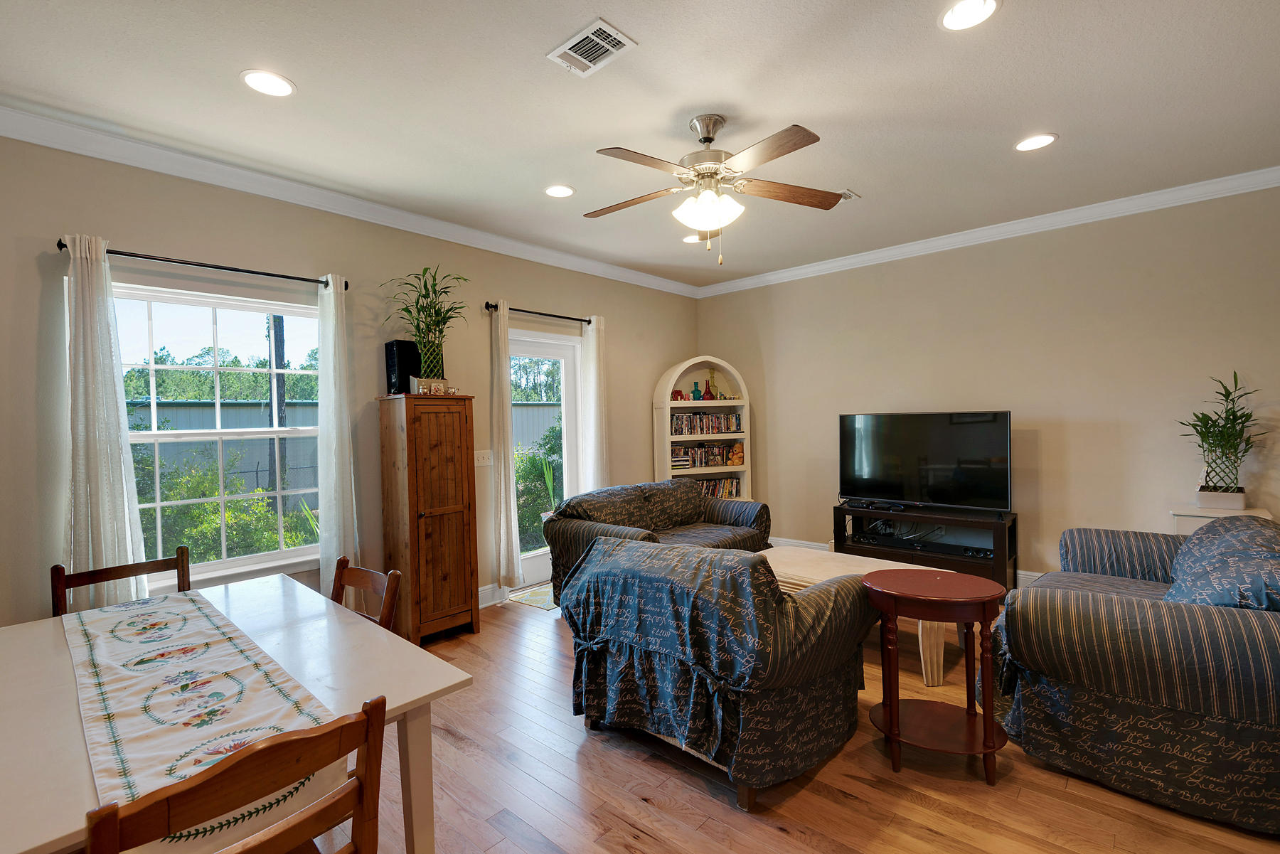 Water Oaks Townhomes - Residential