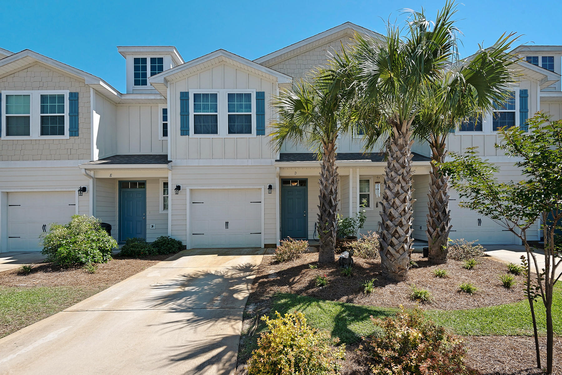 Water Oaks Townhomes - Residential