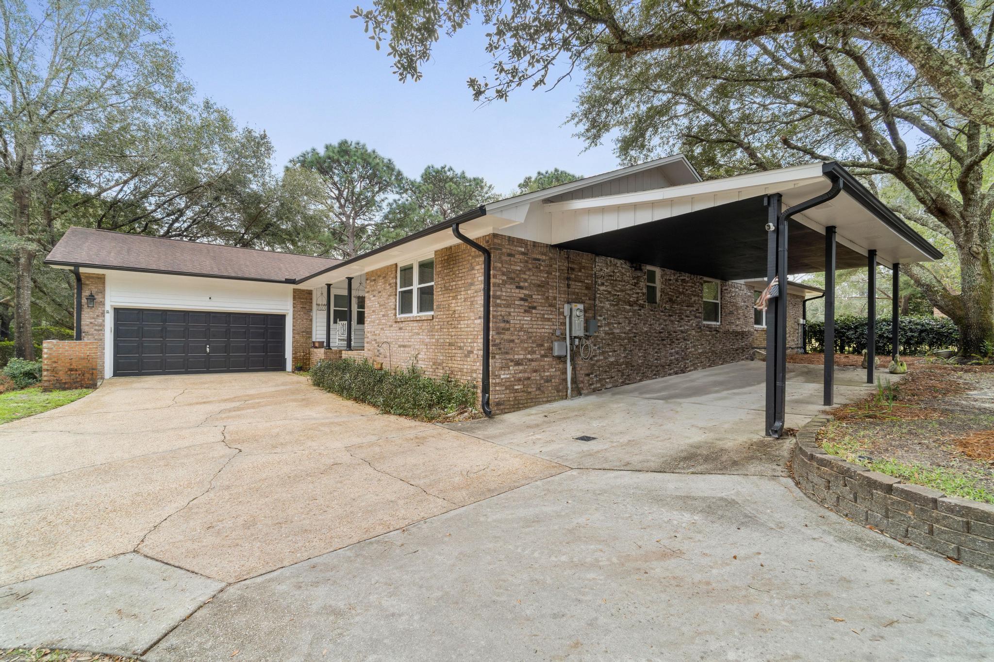 ROCKY,LAKEWAY,FAIRWY (222204.00) - Residential