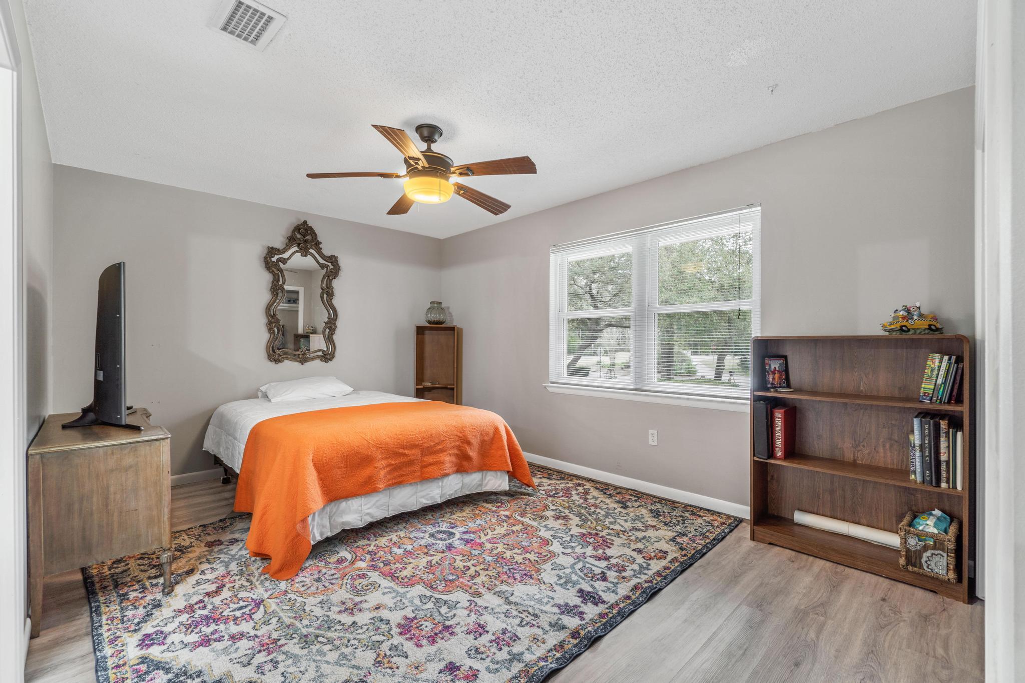 ROCKY,LAKEWAY,FAIRWY (222204.00) - Residential