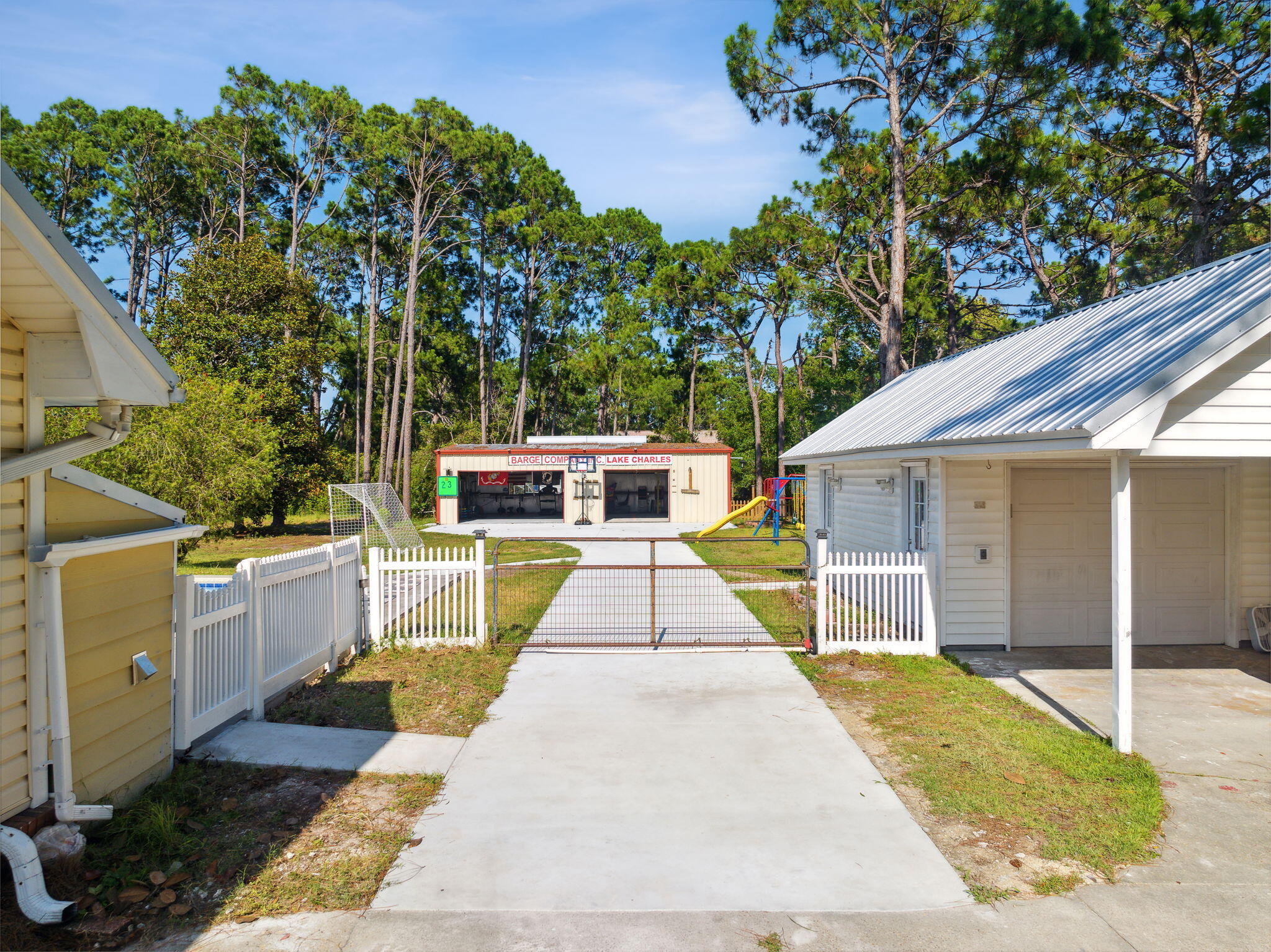THOMAS DRIVE PARK UNIT 3 - Residential