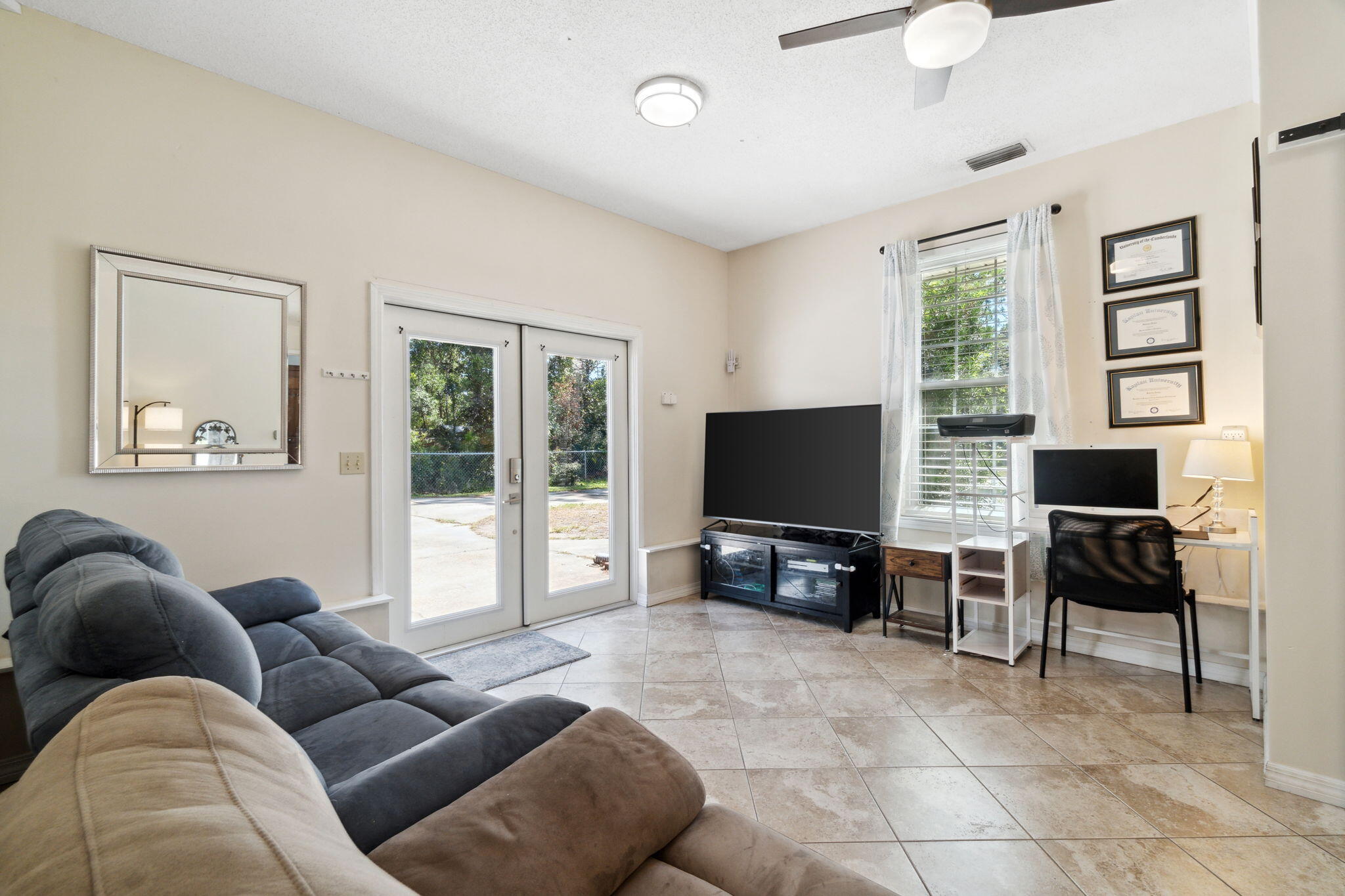 THOMAS DRIVE PARK UNIT 3 - Residential