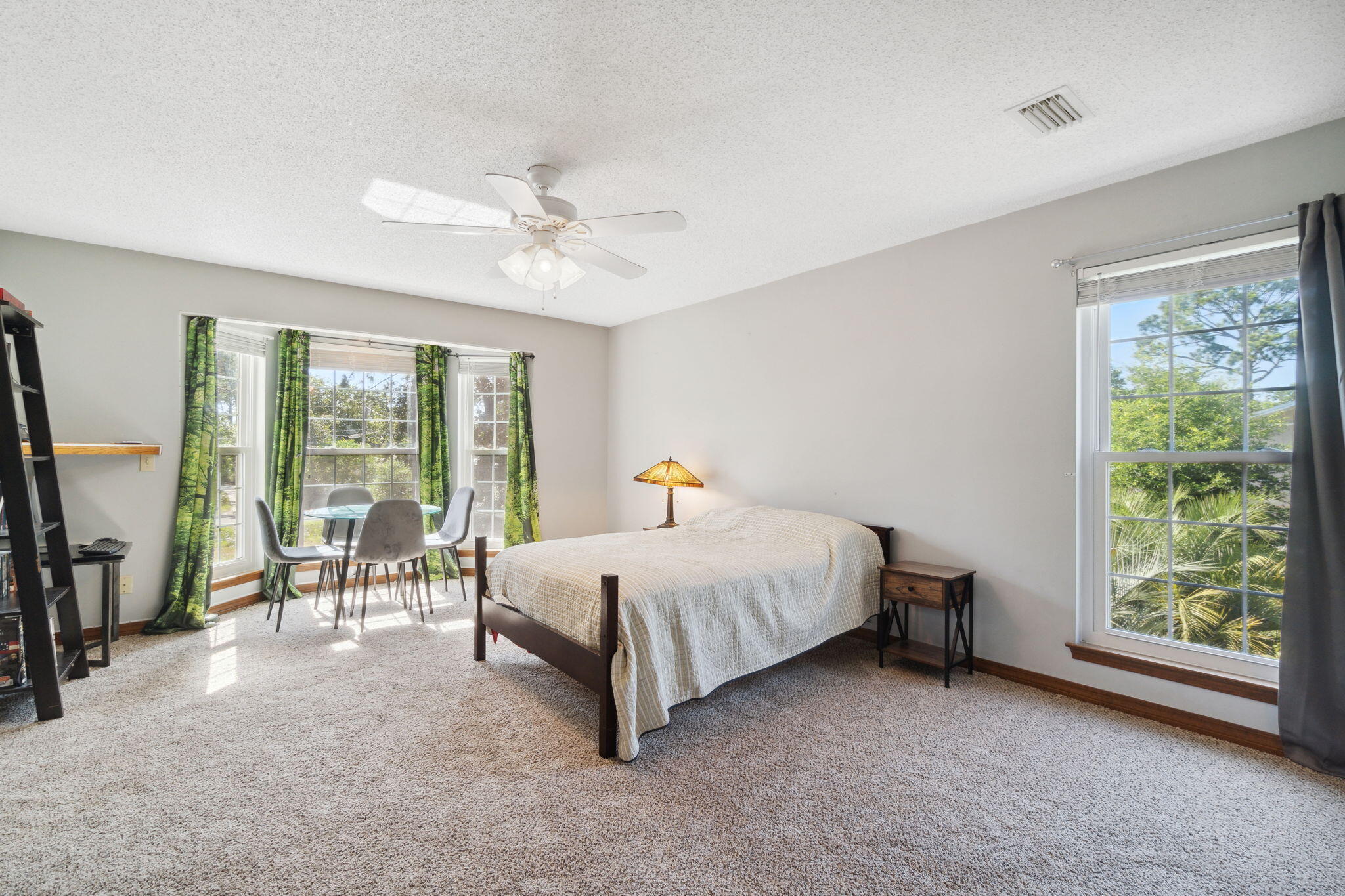 THOMAS DRIVE PARK UNIT 3 - Residential