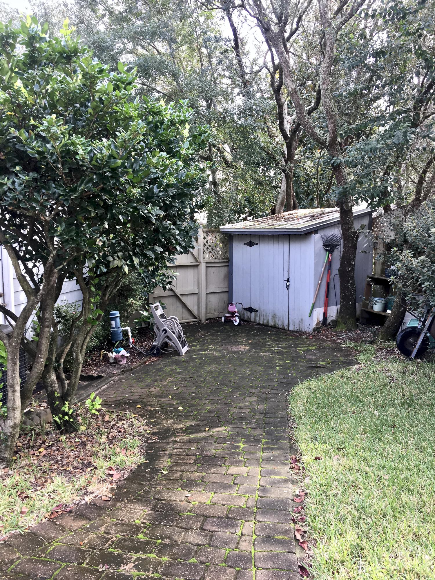 LAKE POINTE - Residential