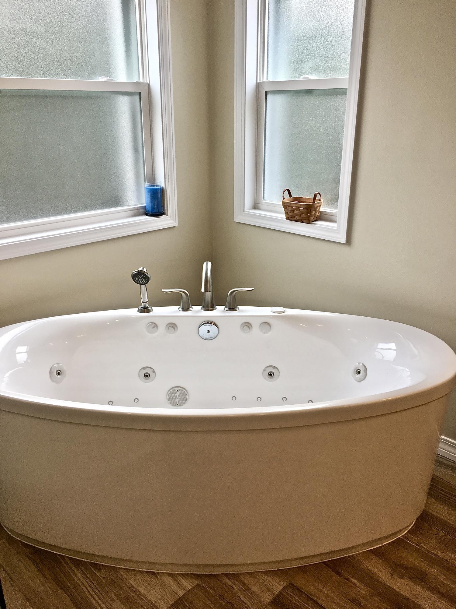 LAKE POINTE - Residential