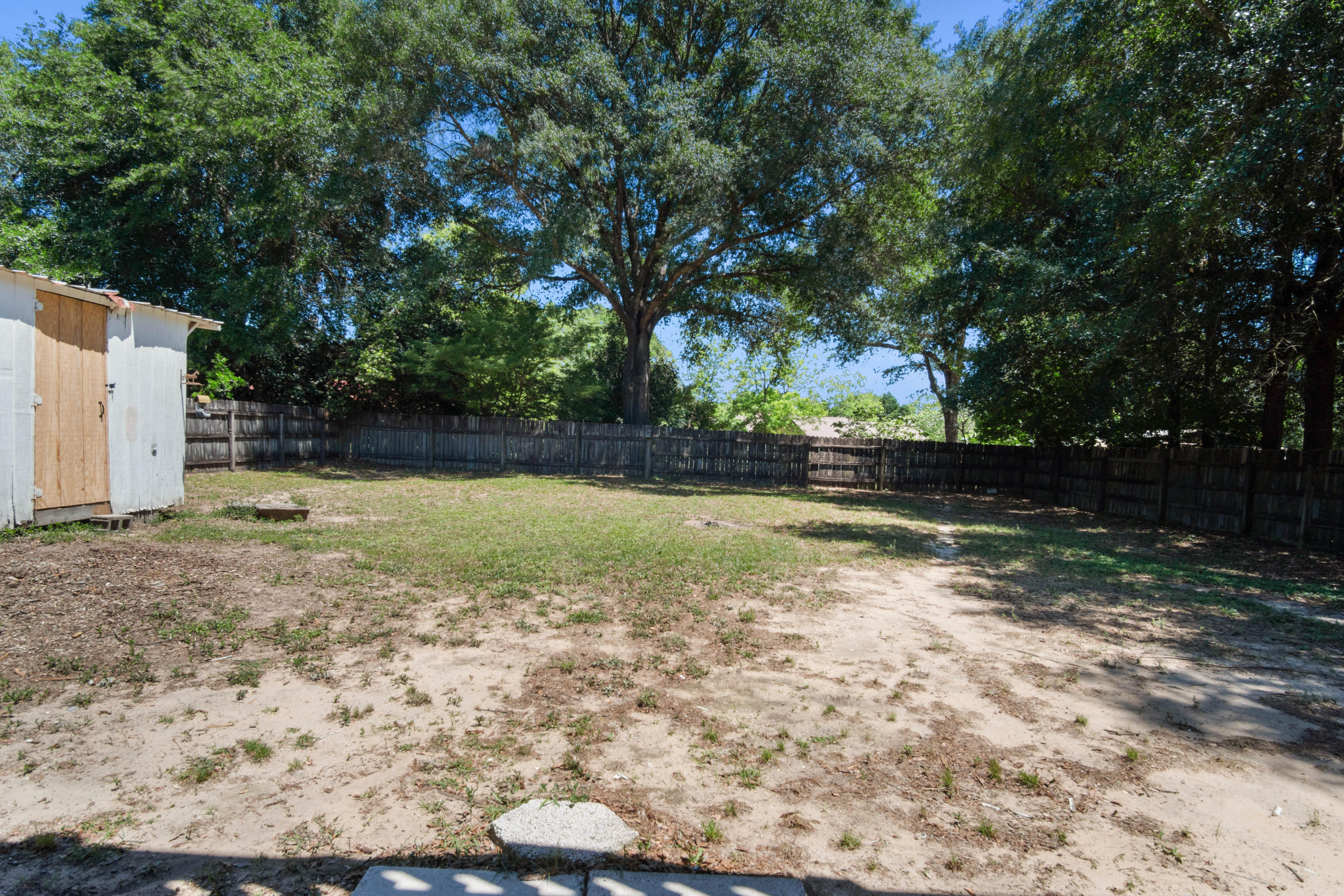 HILLTOP ACRES - Residential