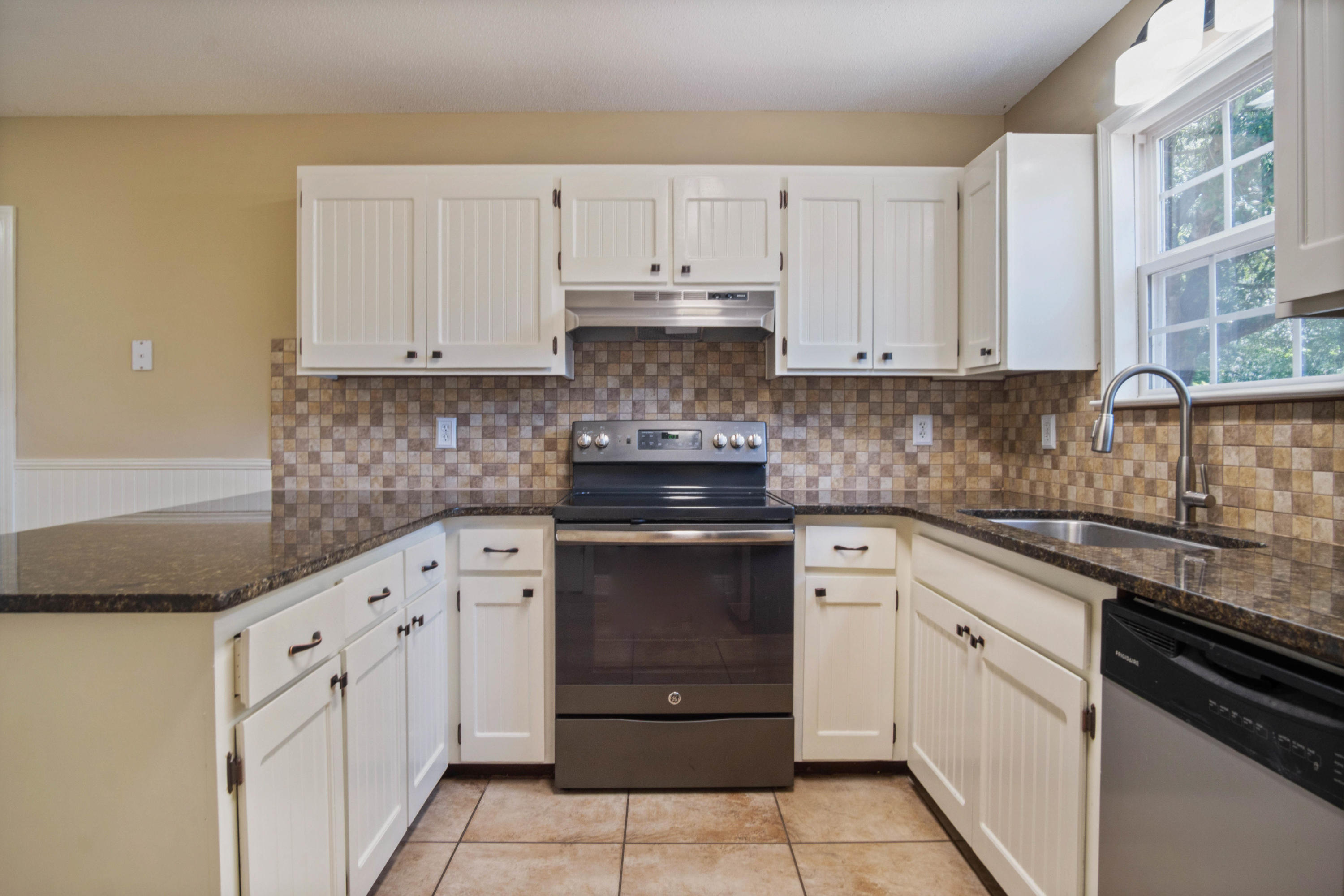 HILLTOP ACRES - Residential