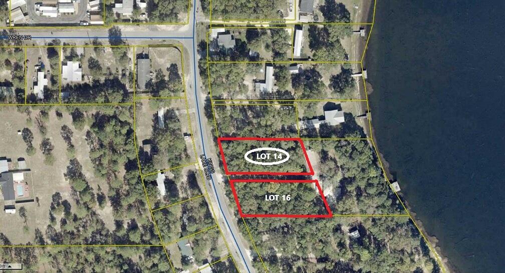 Just under 1/2 acre vacant lot on paved road in the Kings Lake area of Defuniak Springs. Build your home to suit, or have a manufactured home set up. Electric runs along Kings Lake Blvd. Public water is available (tap fee would need to be paid). Septic tank would be required.
