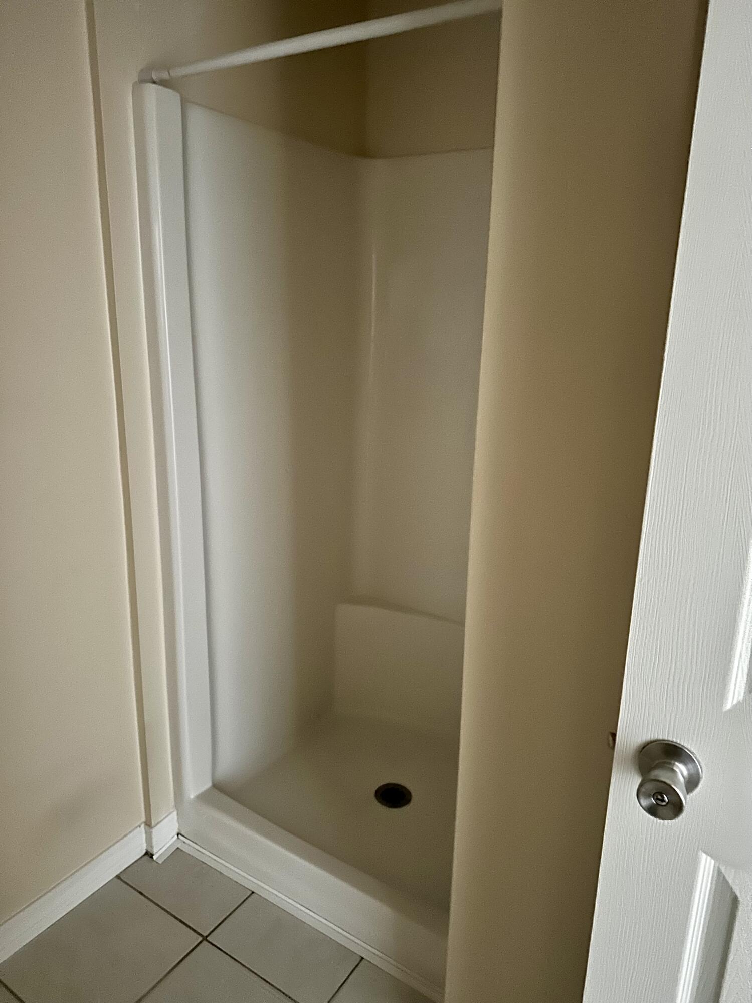 THE OAKS AT NICEVILLE - Residential