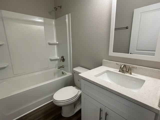 VERANDAS AT FREEPORT - Residential Lease