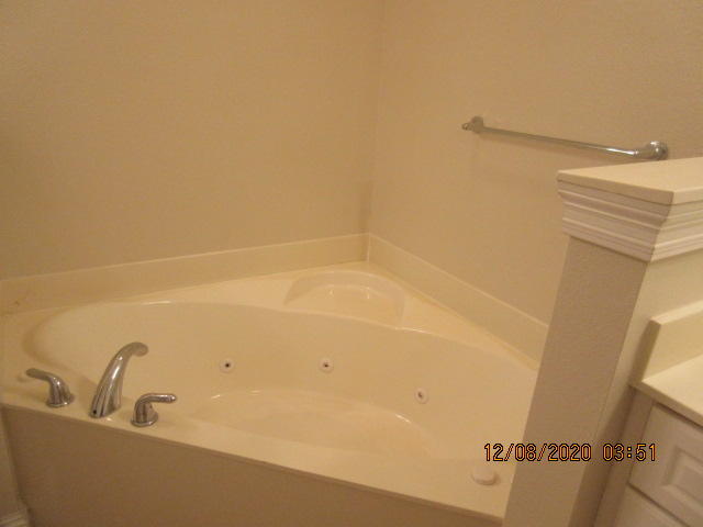 CROSS CREEK - Residential