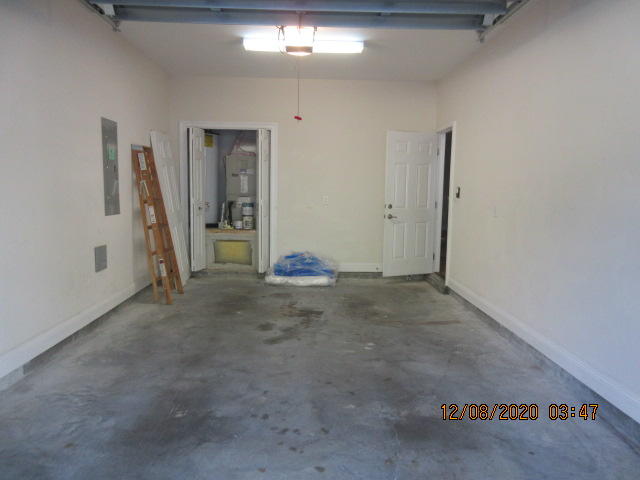 CROSS CREEK - Residential