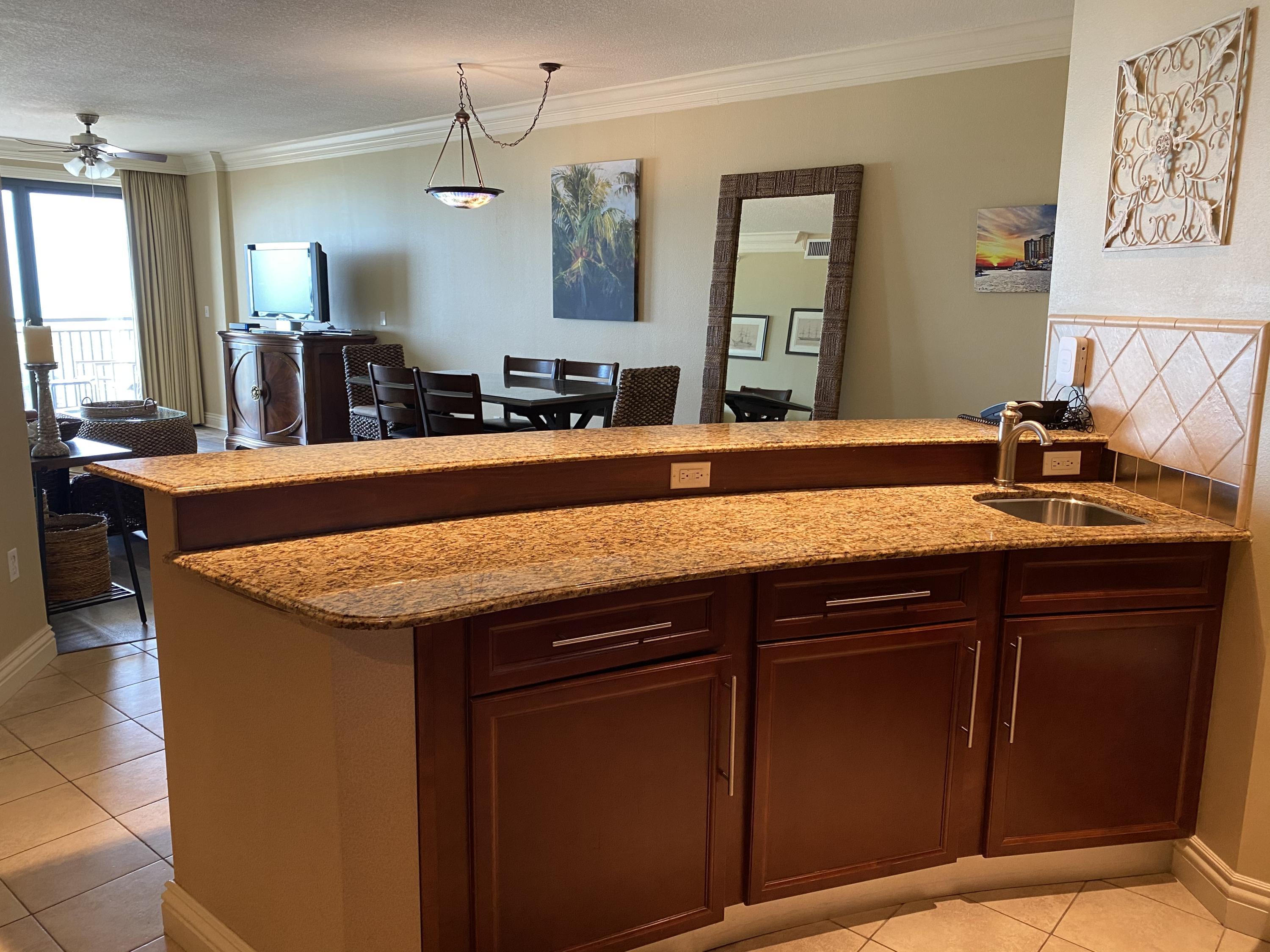 EMERALD GRANDE - Residential