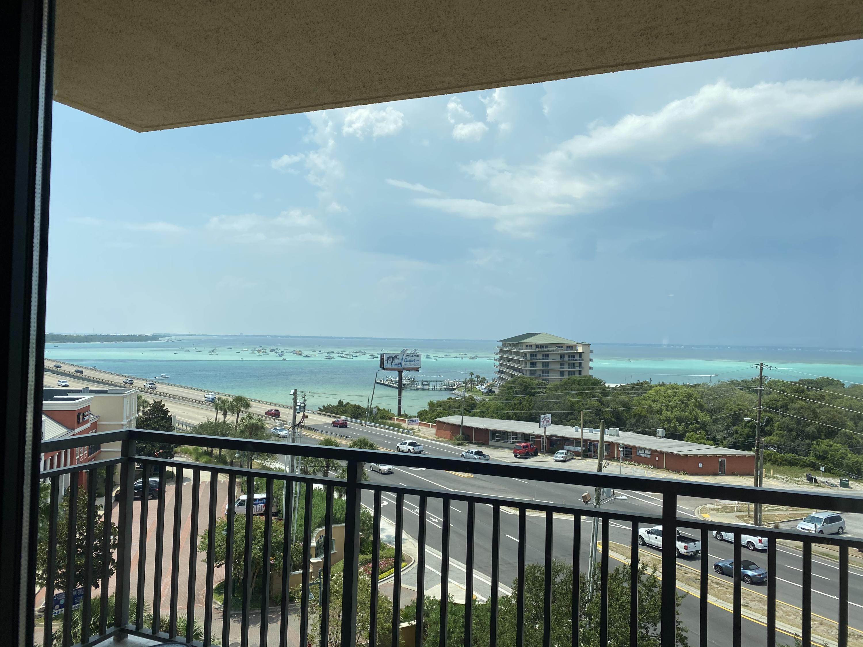 EMERALD GRANDE - Residential