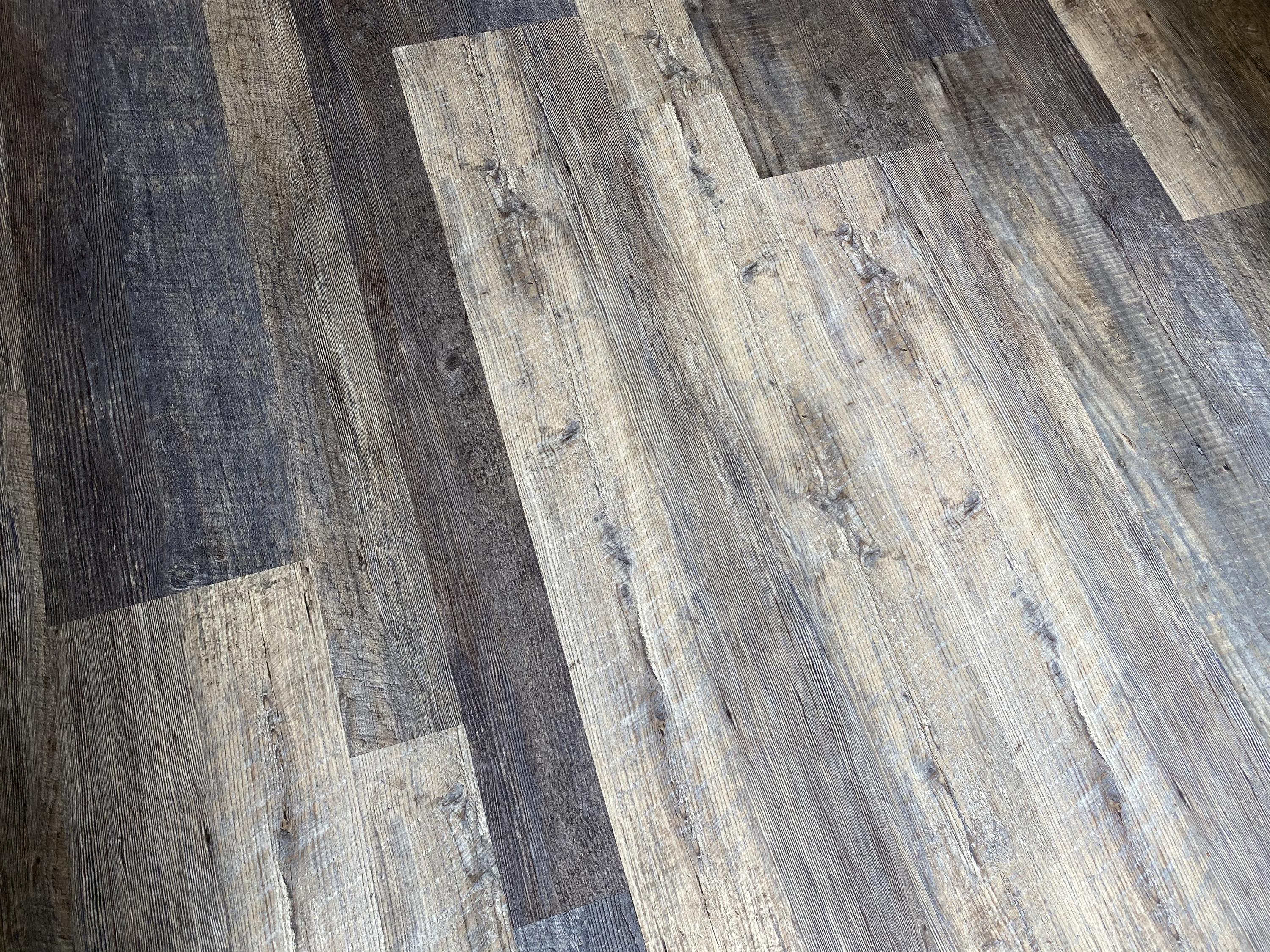 EMERALD GRANDE - Residential