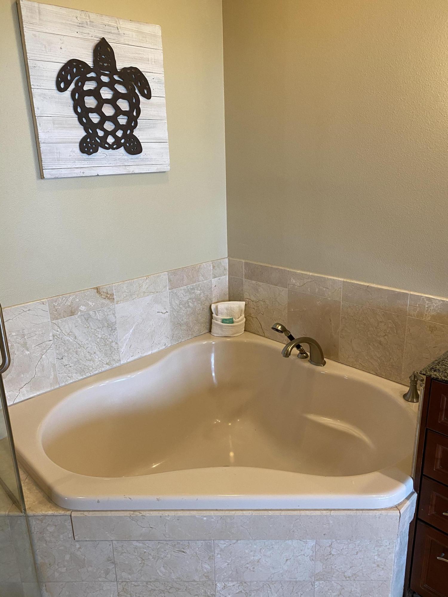 EMERALD GRANDE - Residential