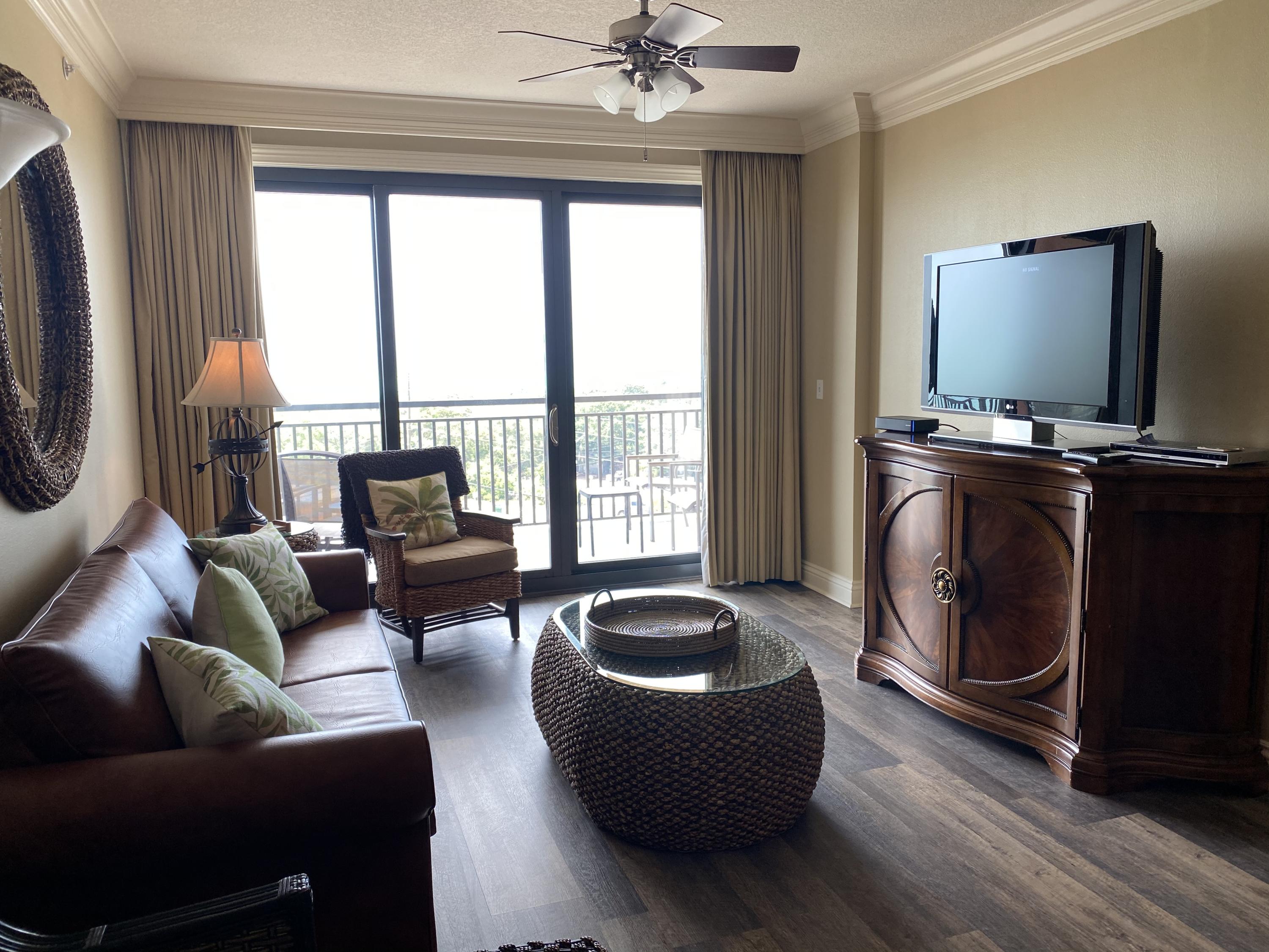 EMERALD GRANDE - Residential