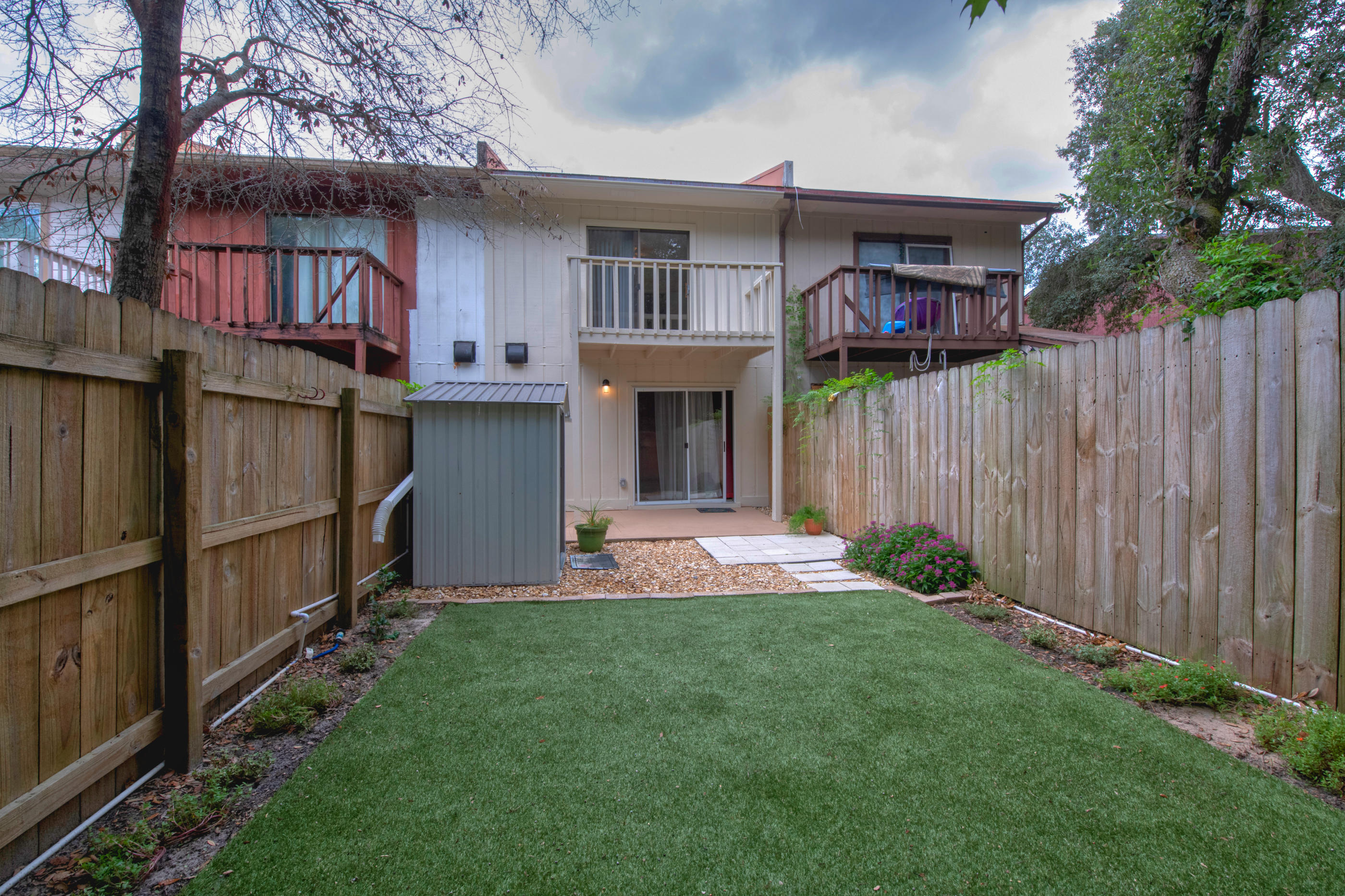 WOODHAM MANOR - Residential