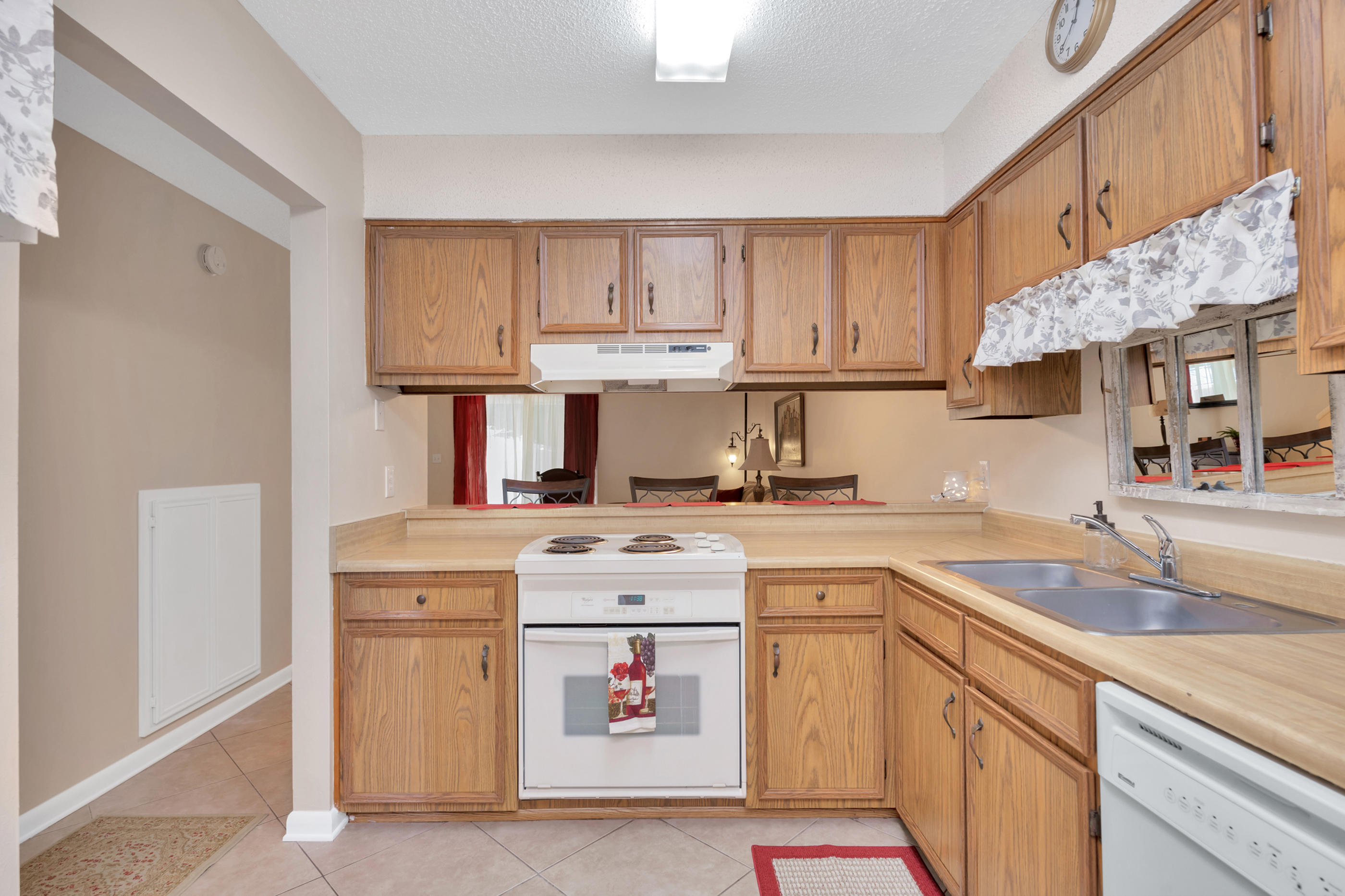 WOODHAM MANOR - Residential