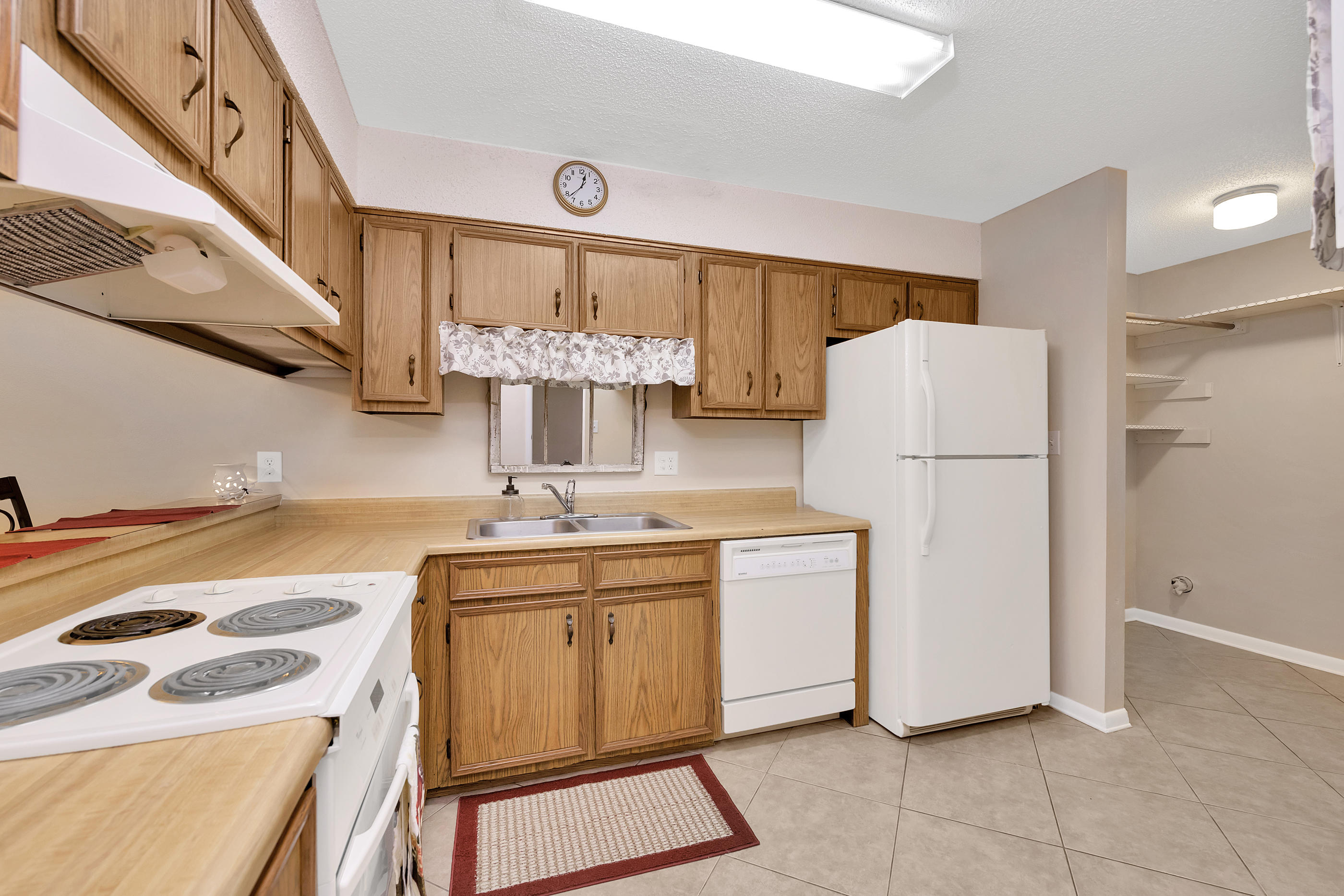 WOODHAM MANOR - Residential