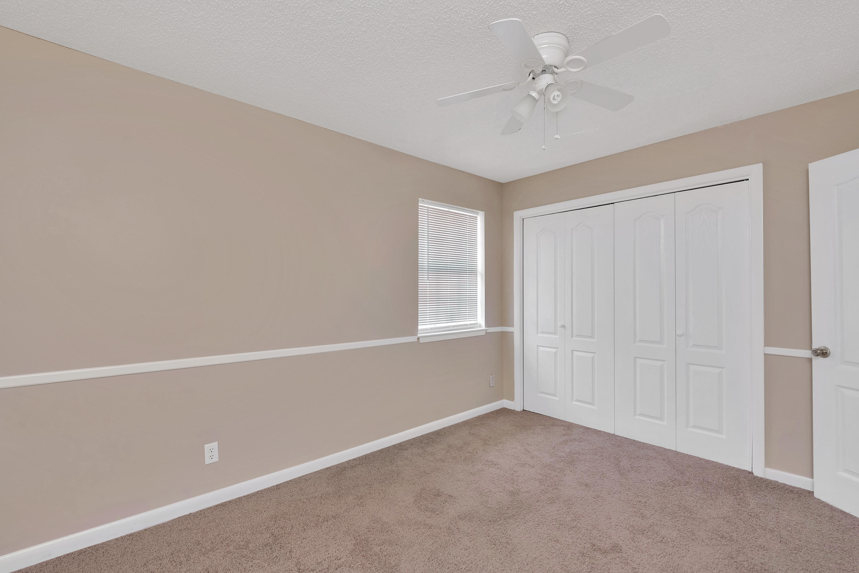 WOODHAM MANOR - Residential