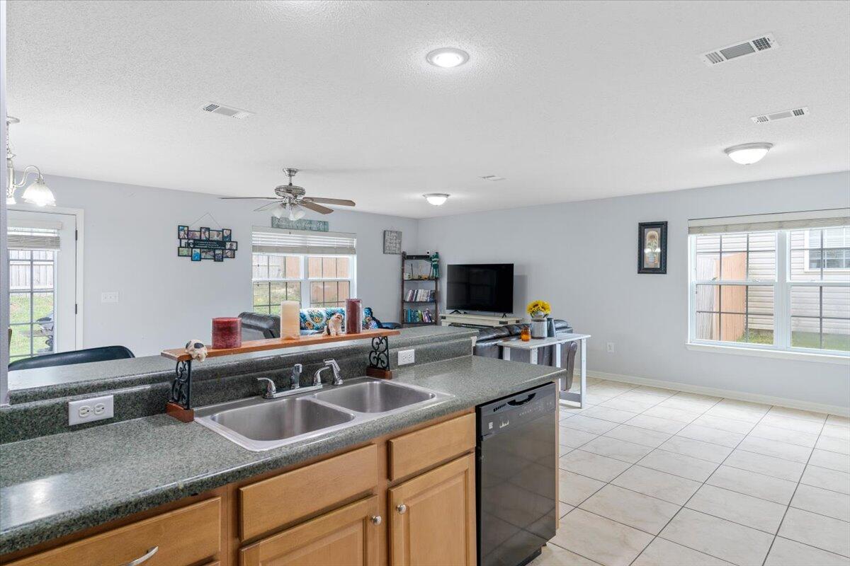 STILLWELL ESTATES - Residential