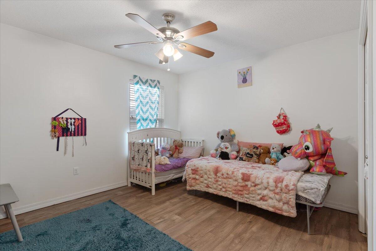 STILLWELL ESTATES - Residential