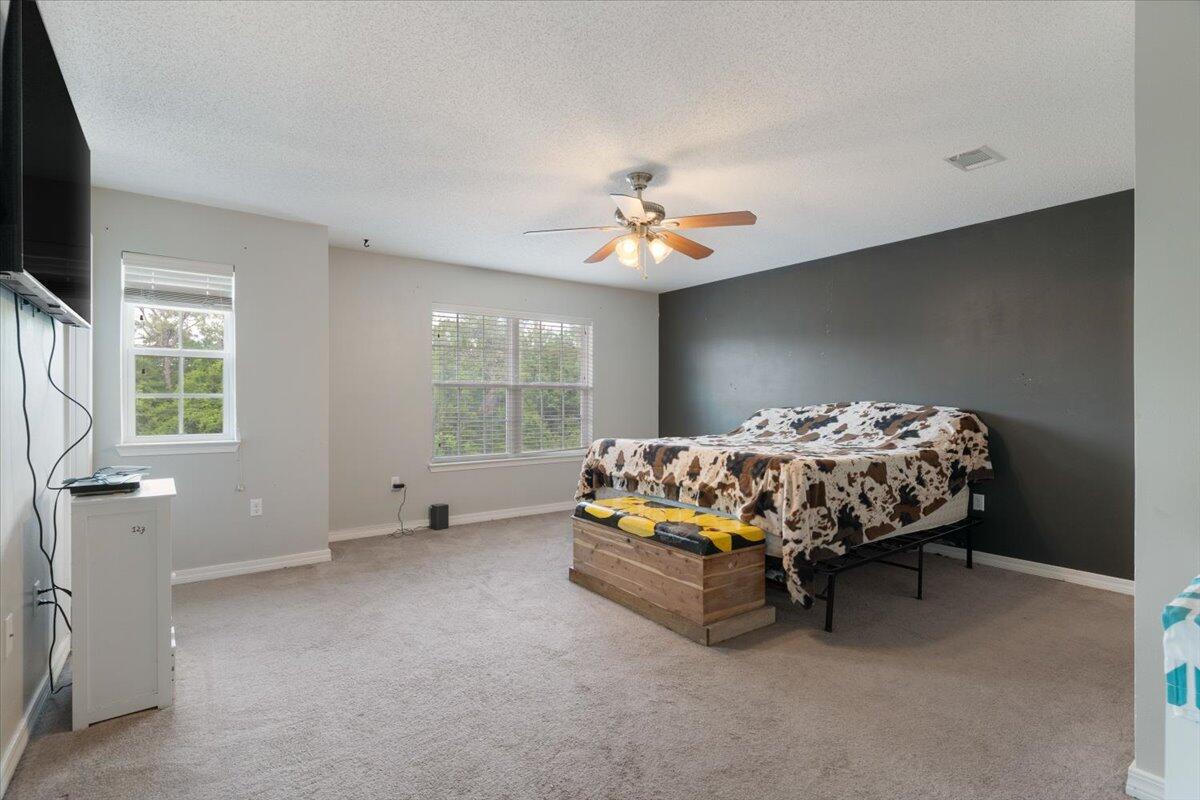 STILLWELL ESTATES - Residential