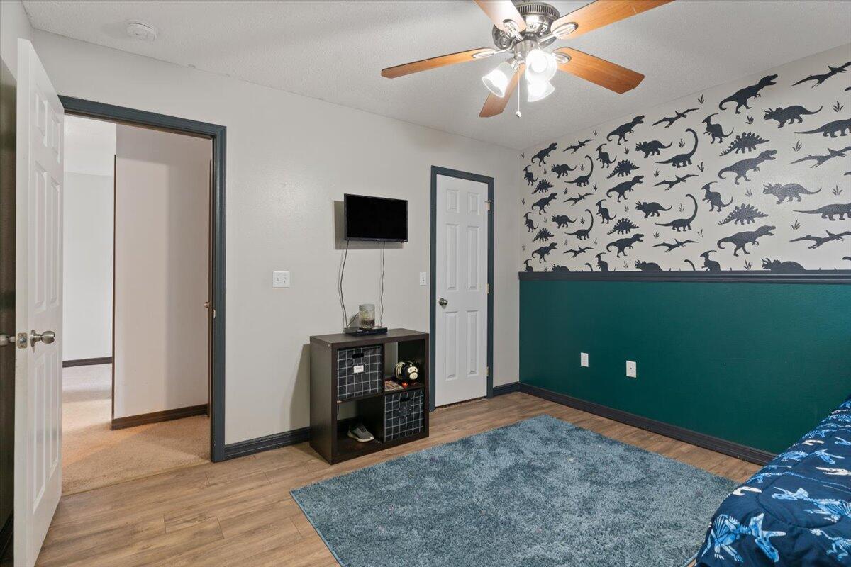 STILLWELL ESTATES - Residential
