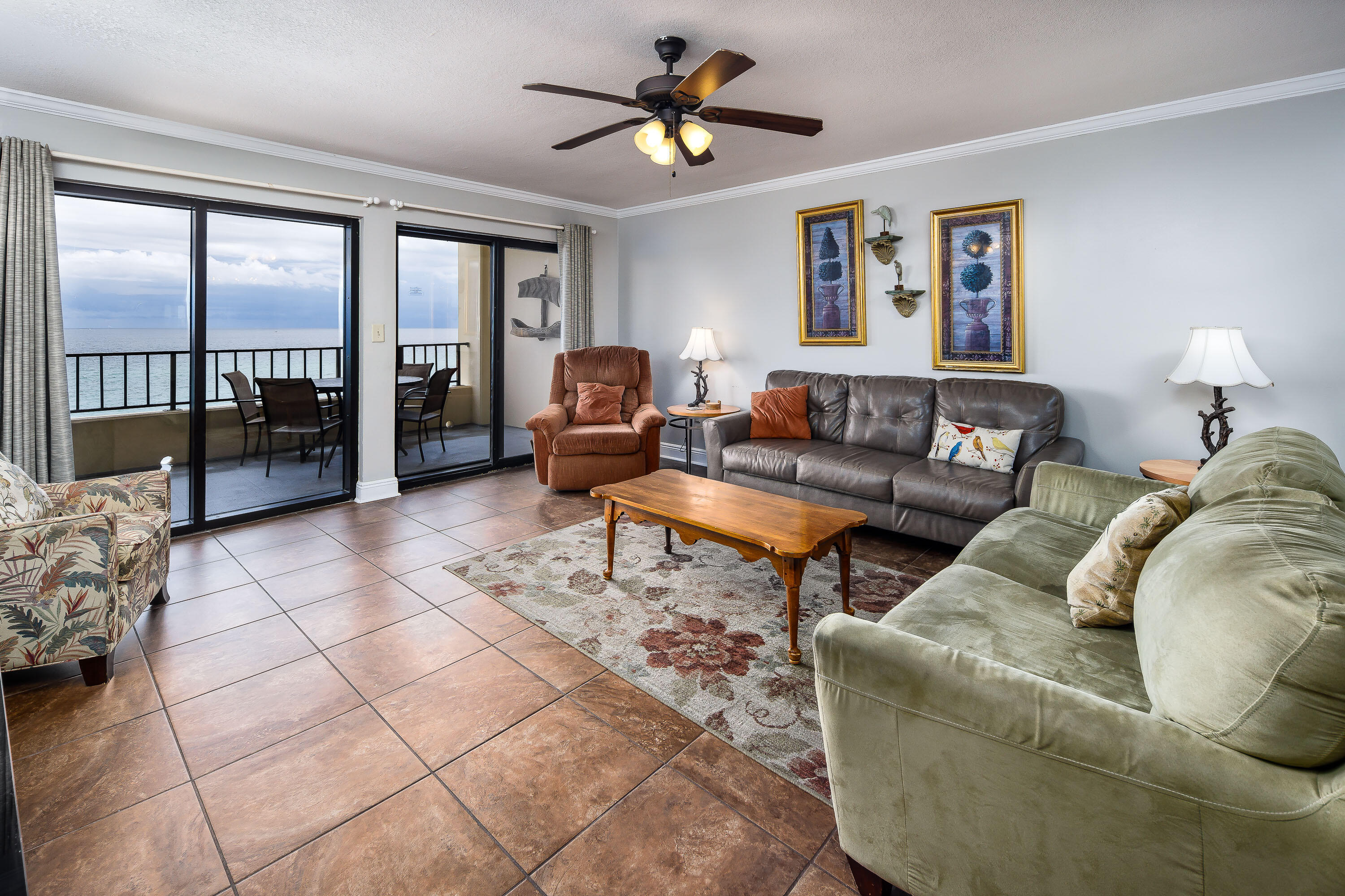 SURF DWELLER CONDO - Residential