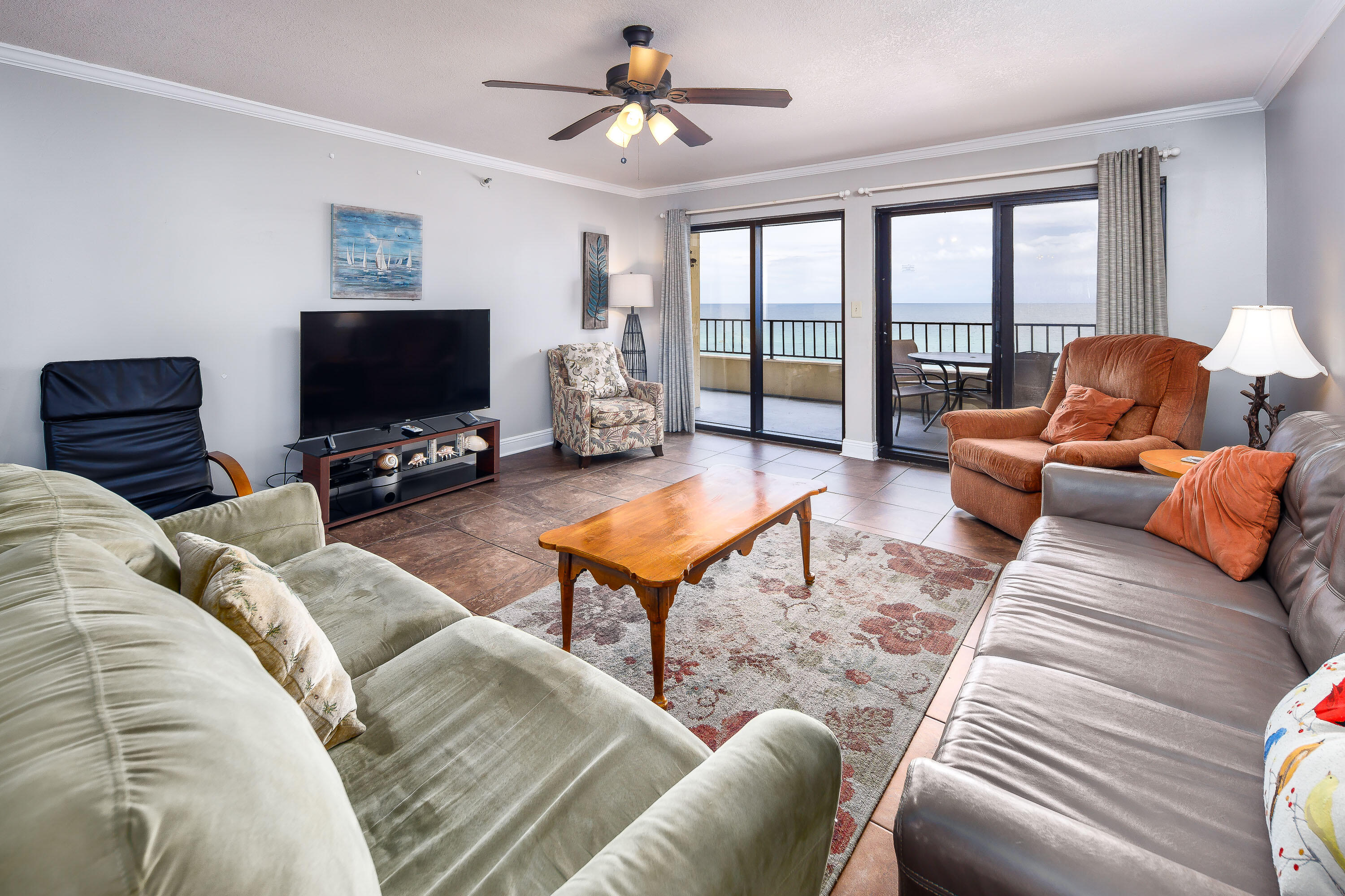 SURF DWELLER CONDO - Residential