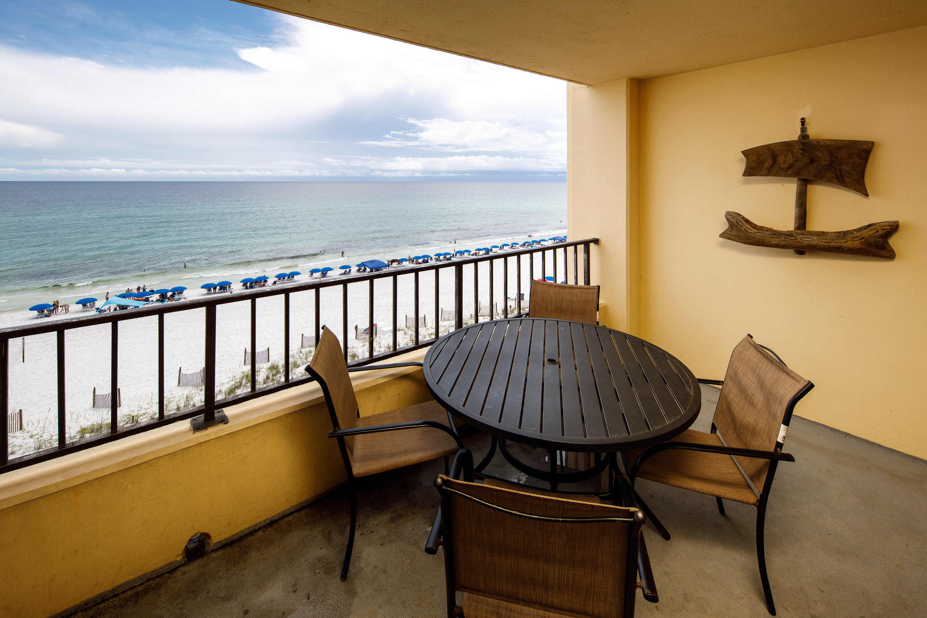 SURF DWELLER CONDO - Residential