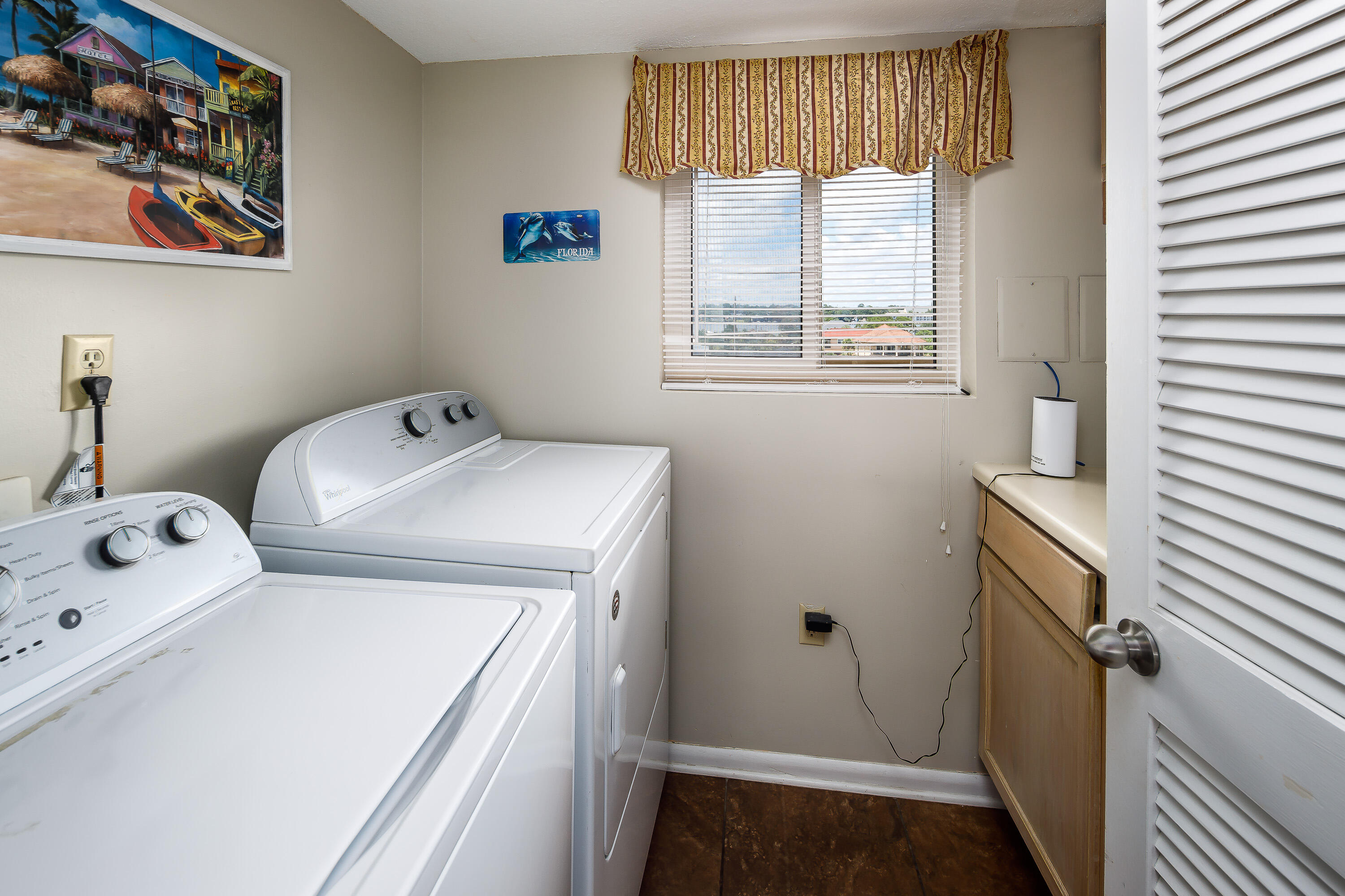 SURF DWELLER CONDO - Residential