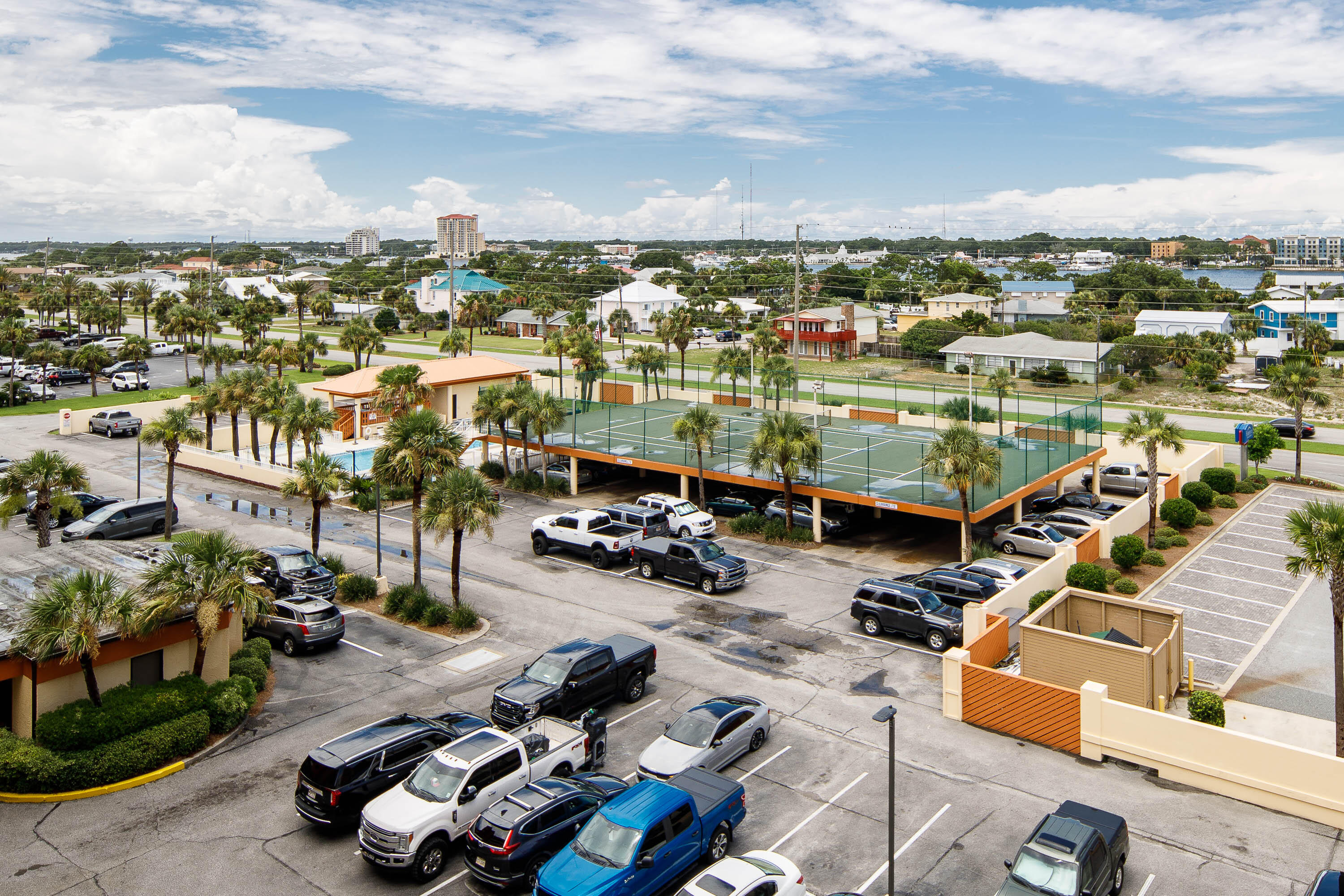 SURF DWELLER CONDO - Residential