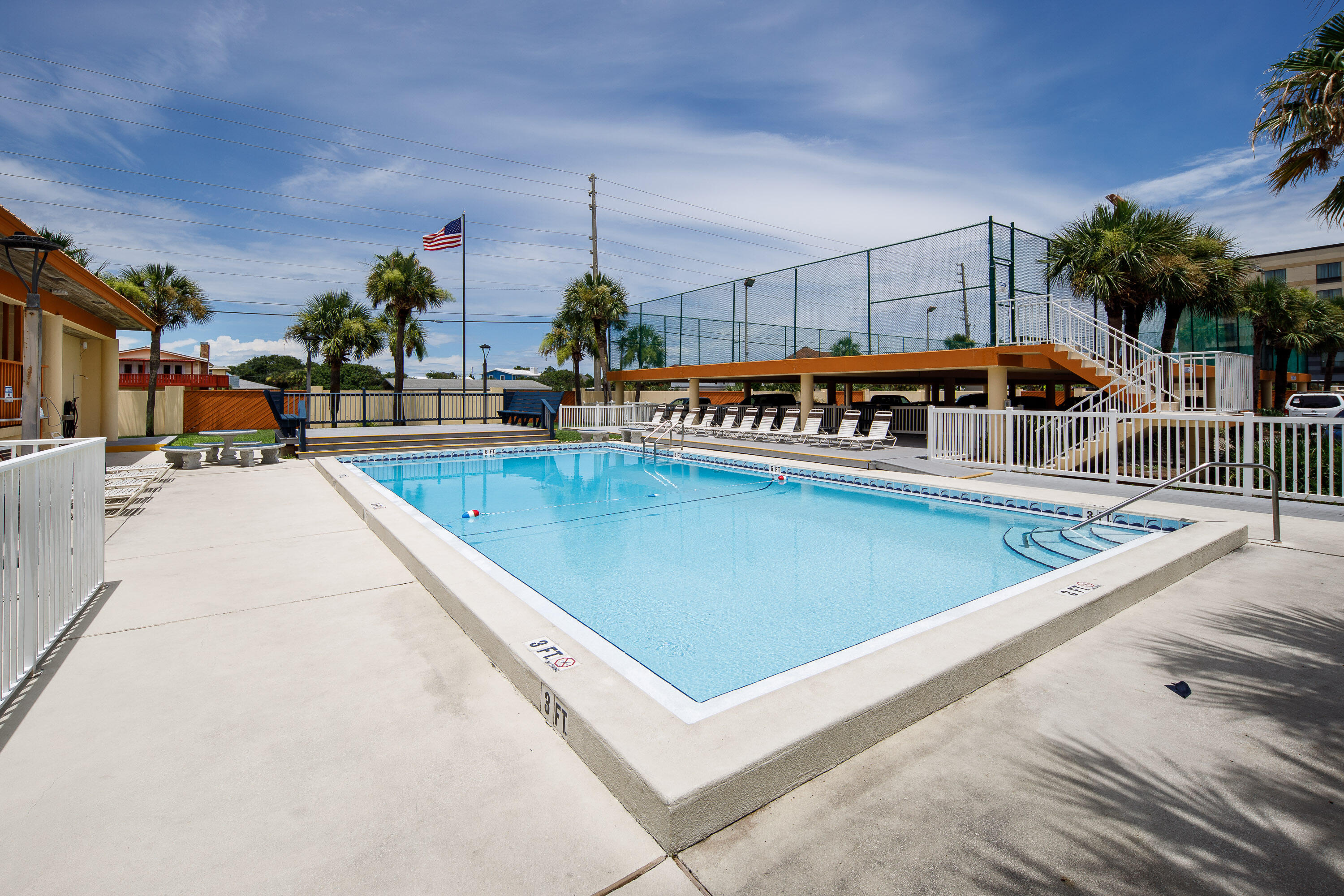 SURF DWELLER CONDO - Residential