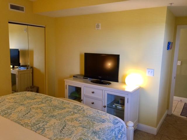 EMERALD BEACH PH 1 - Residential