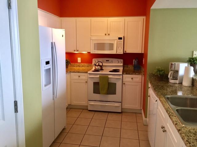 EMERALD BEACH PH 1 - Residential