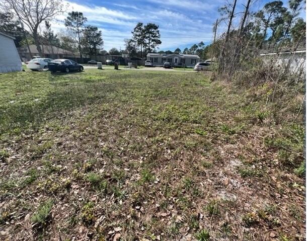 CRESCENT SHORES - Land